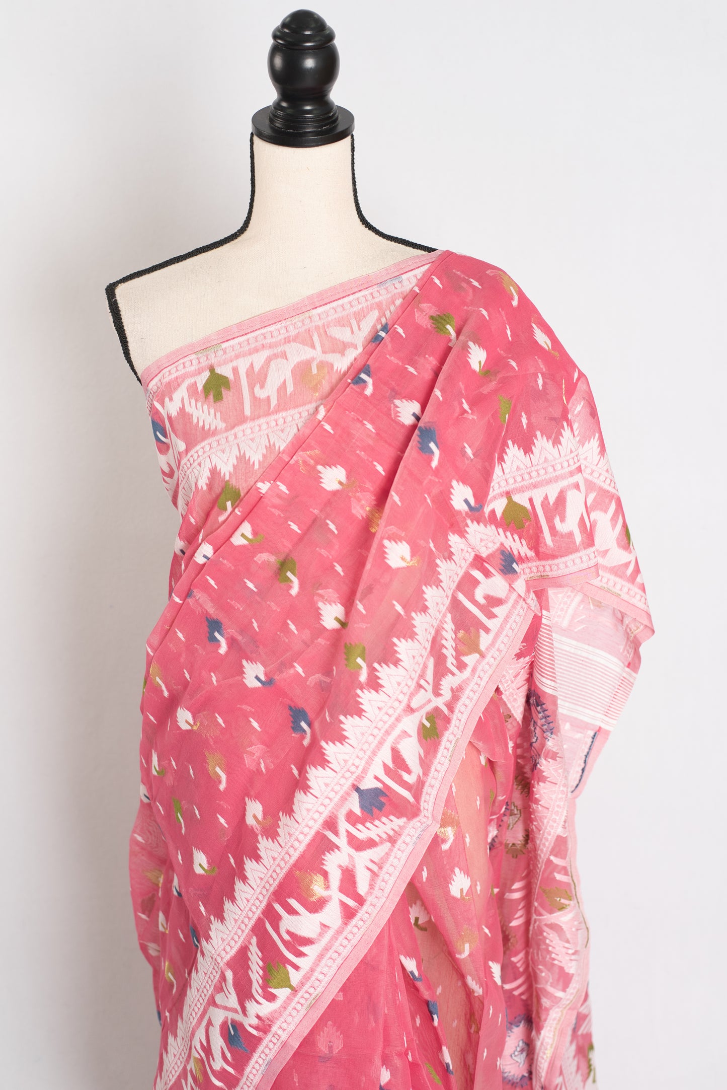Sreya : Pink and White Blended Soft Cotton Jamdani Bengali Saree image 5