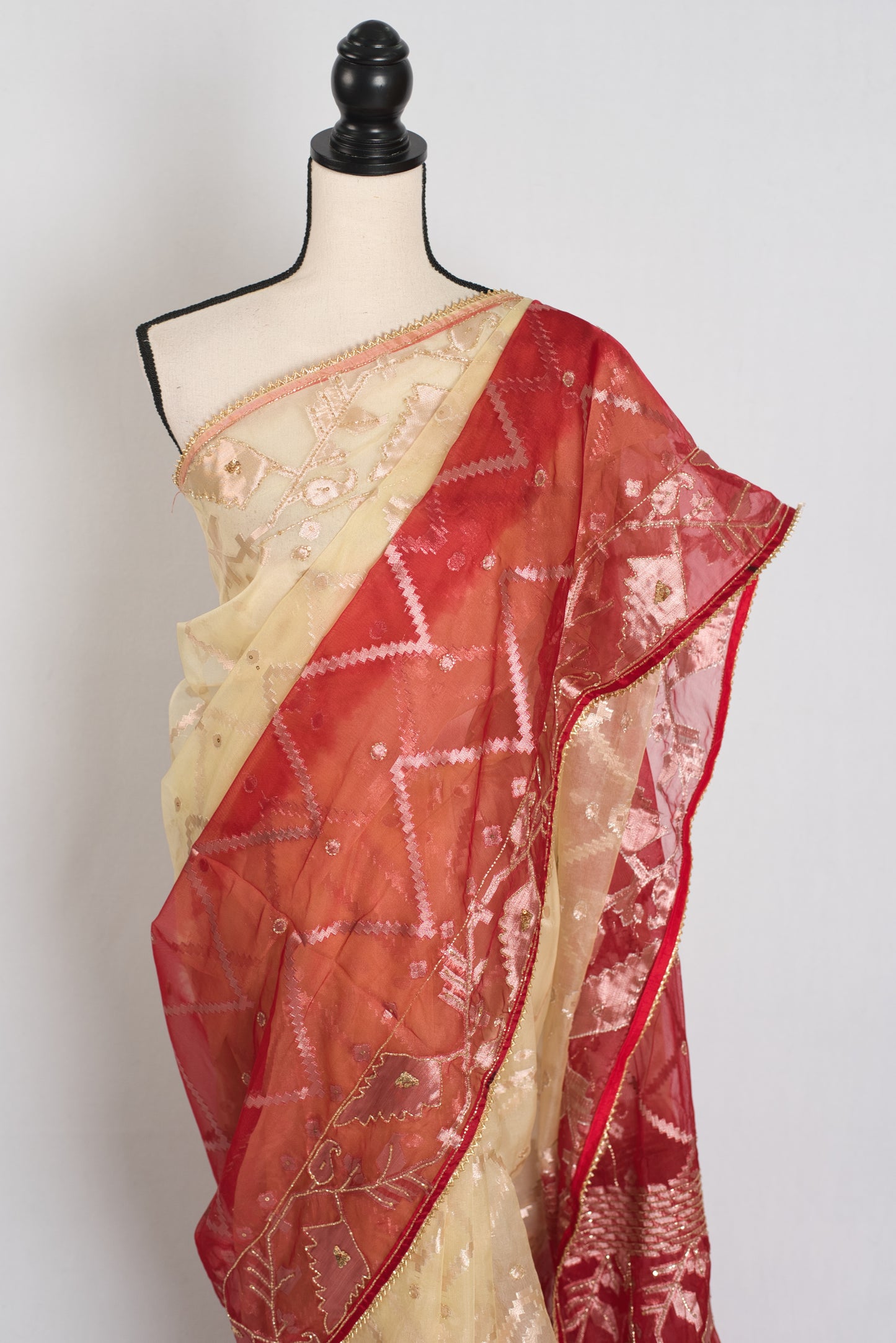 Rani : Beige and Red Semi Muslin Jamdani Saree with Cut Dana Embroidery Work image 5