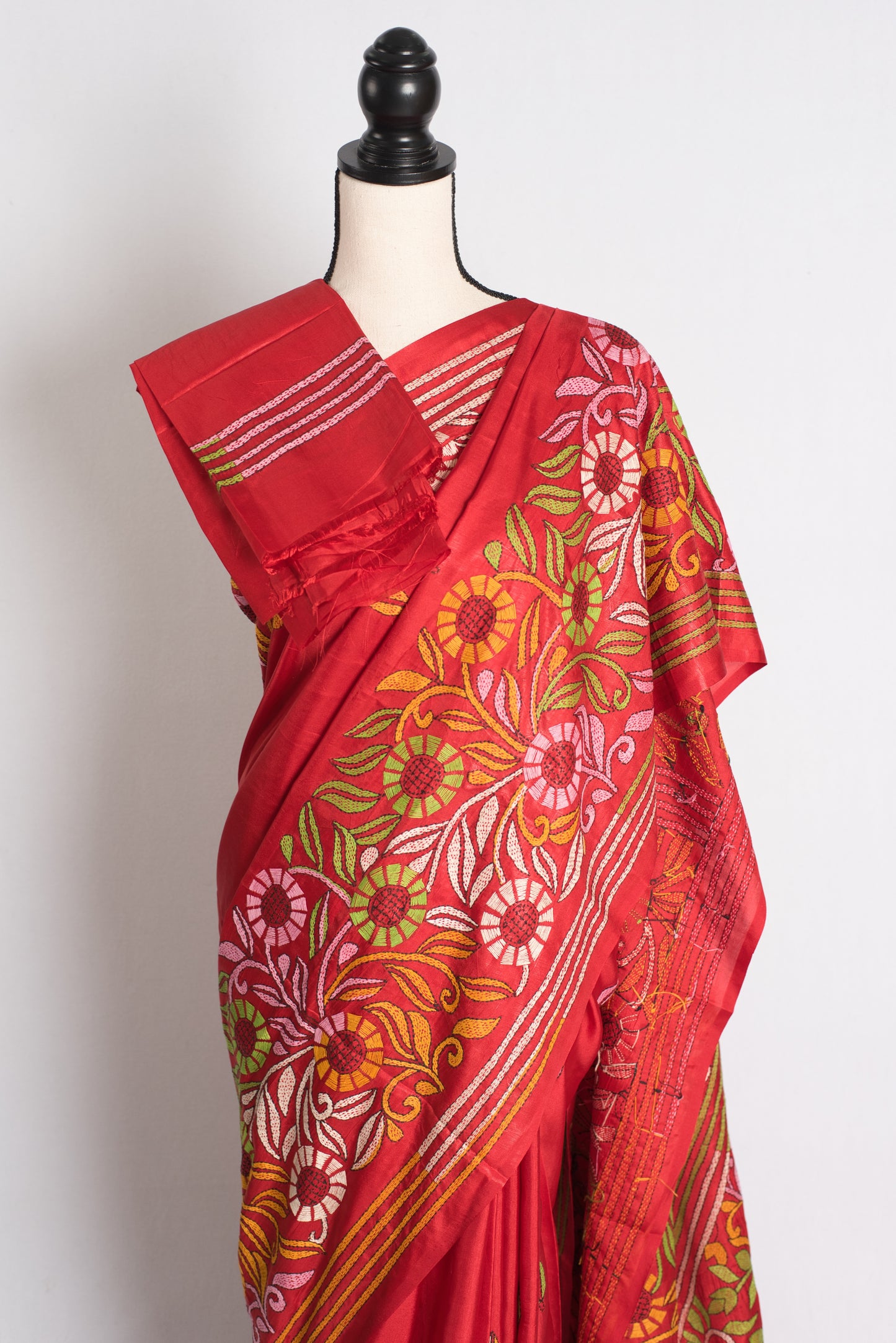 Agni Rekha - Red Blended Silk Hand Embroidered Kantha Stitch Saree image 2