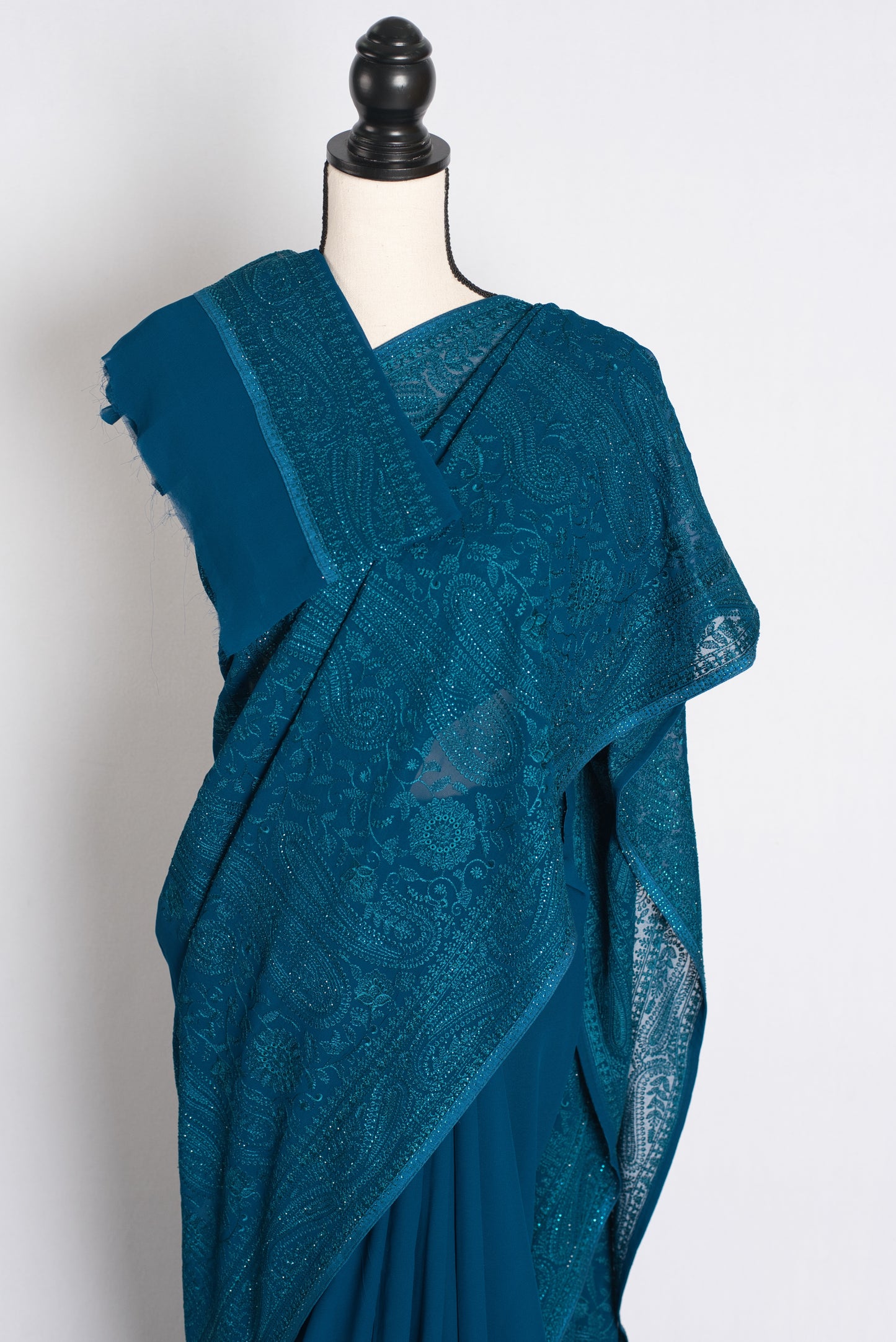 Neelakshi - Blue Kashmiri Embroidered Georgette Saree image 2
