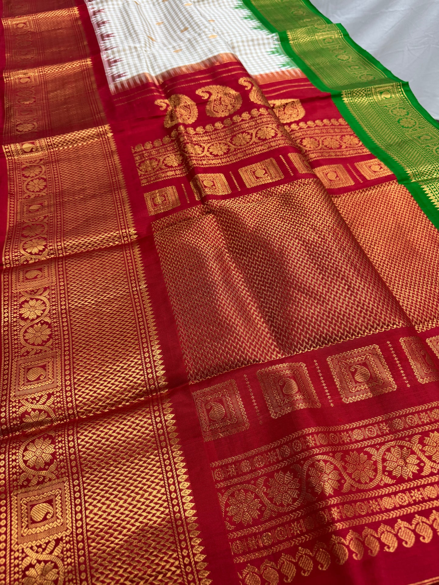 Rajashri : Silk Mark Certified Maharani Ganga Jamuna Kanji Gadwal Silk Saree image 4