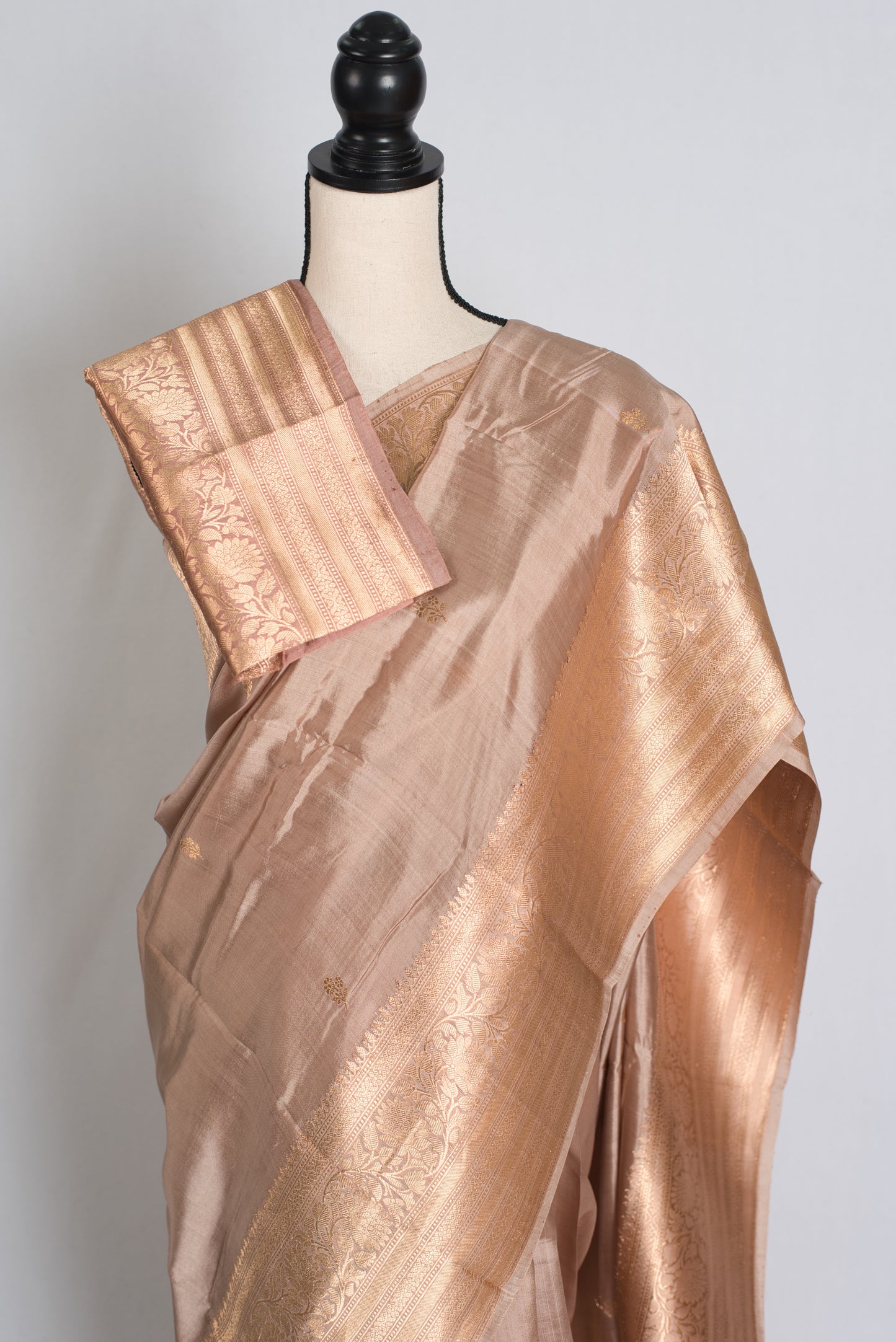 Kanakavalli : Silk Mark Certified English Brown Satin Silk Banarasi Saree image 2