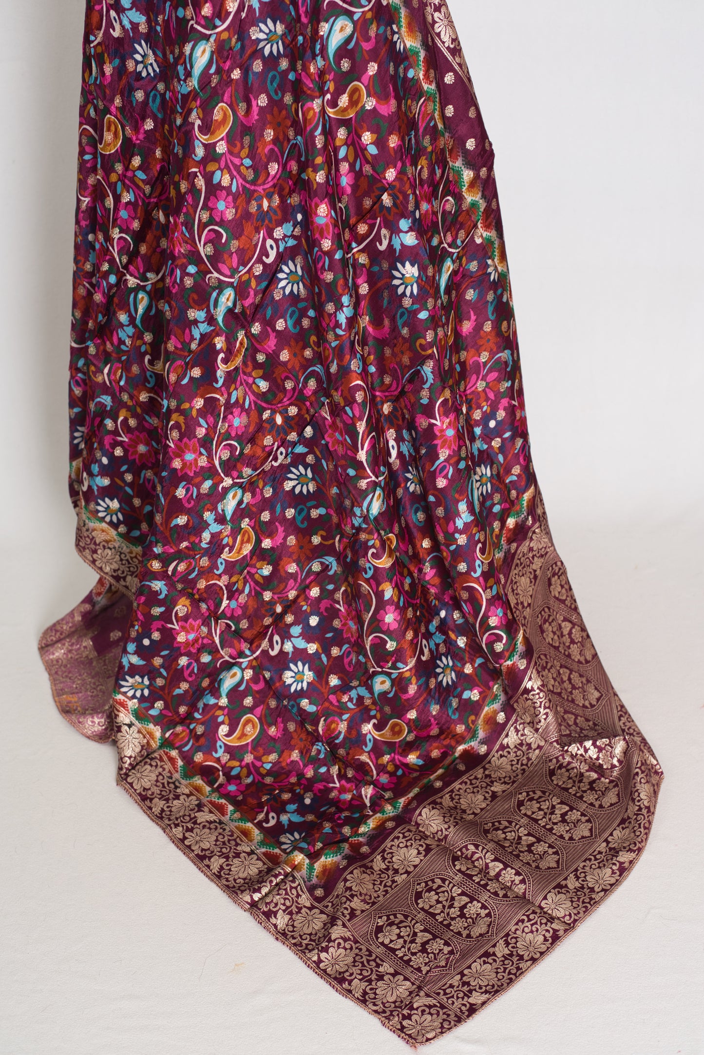 Nandini : Purple Dola Silk Printed Banarasi Dupatta image 2