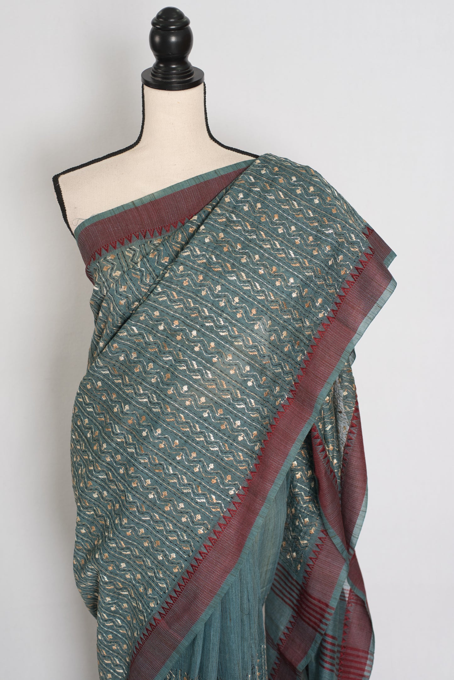 Bithi | Steel Grey Cotton Saree | Lightweight Bengali Heritage image 6