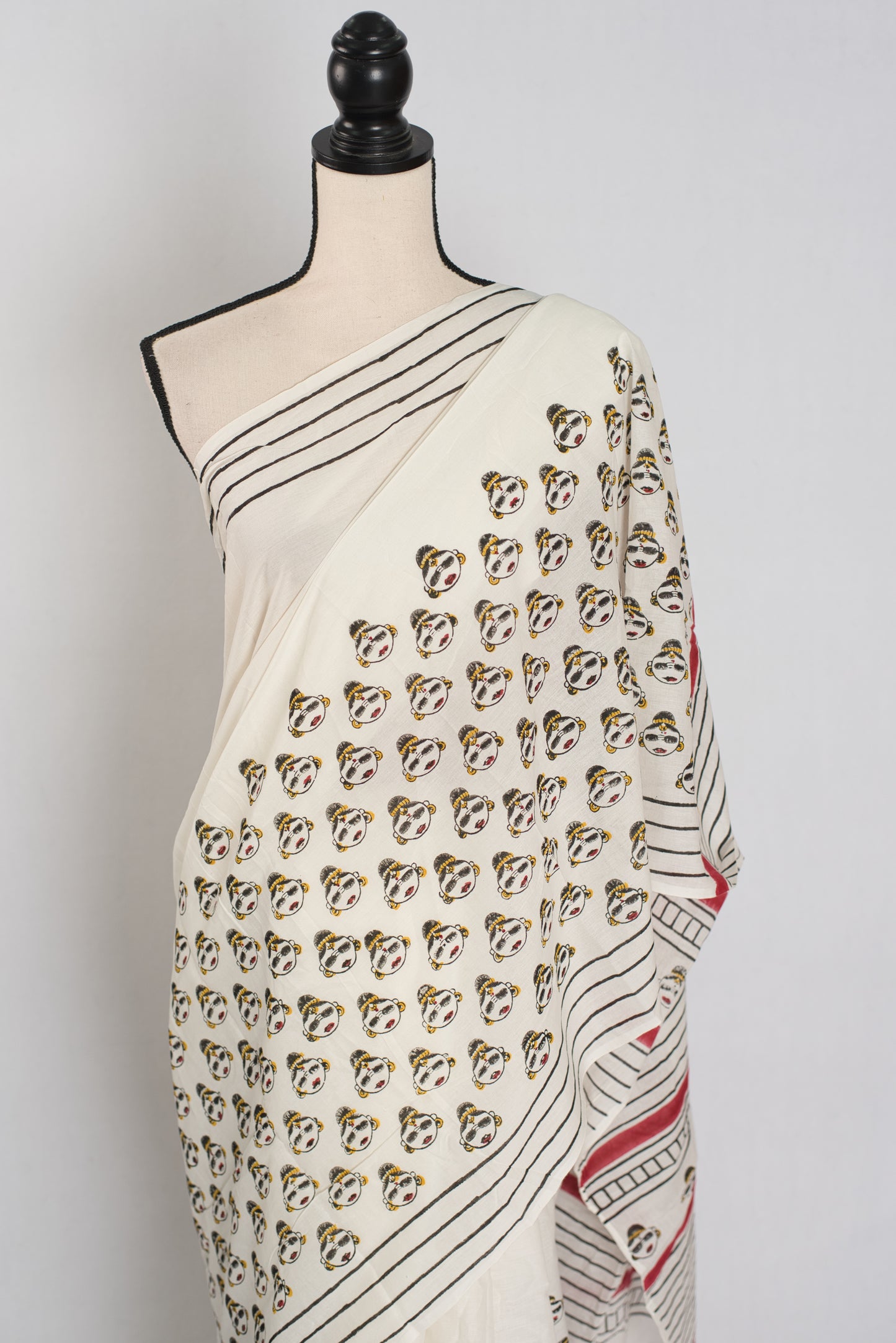 Sandhi: White & Black Contemporary Printed Mulmul Cotton Saree image 6