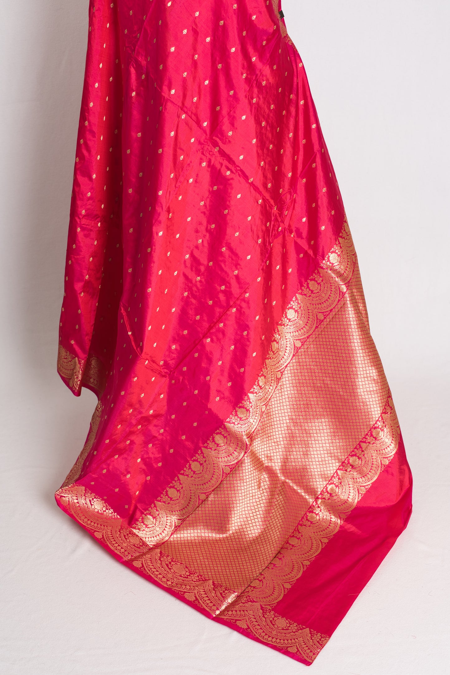 Gulzar : Rosy Pink Lightweight Banarasi Silk Saree image 2