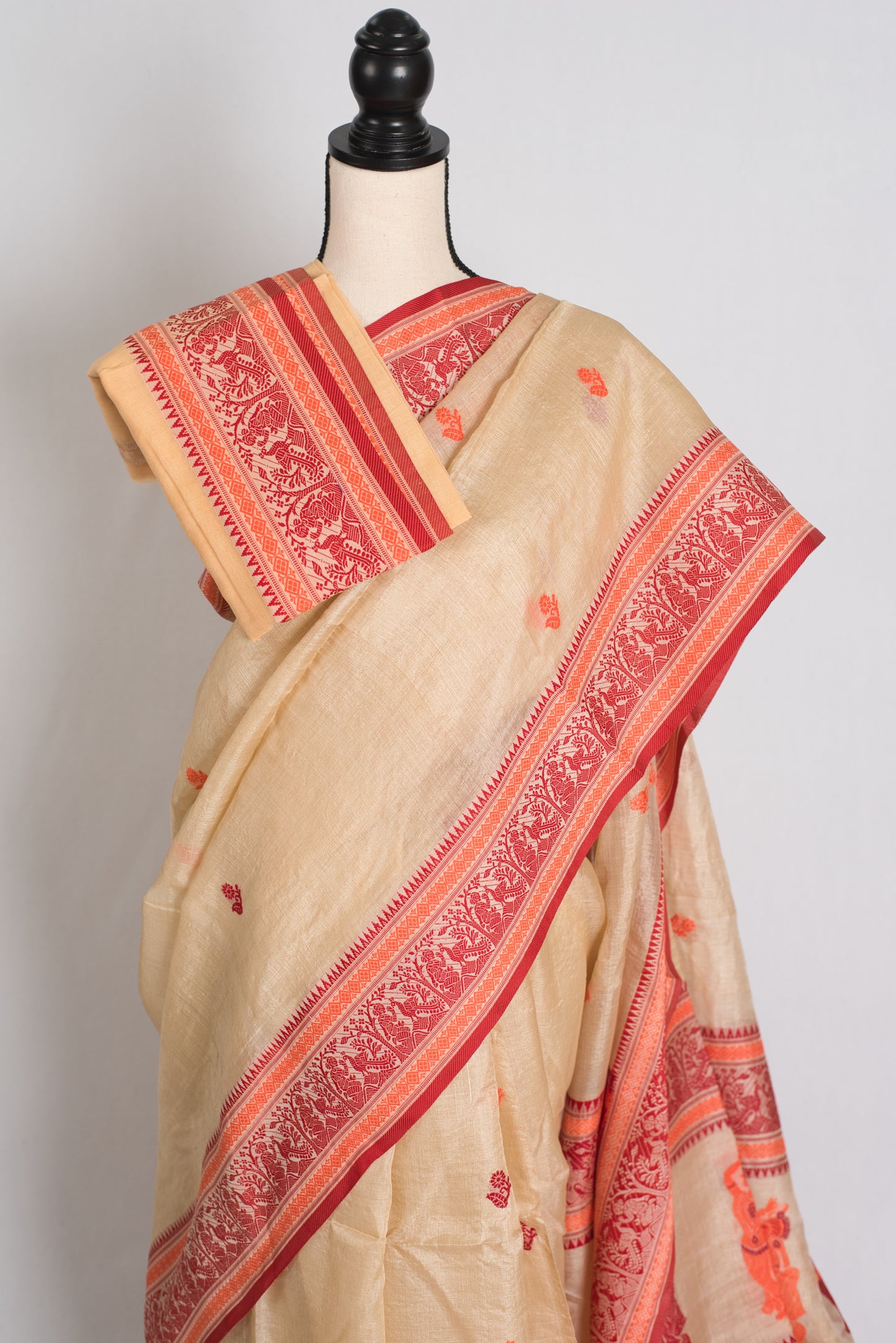 Devanshi : Bengal Tussar Baluchari Saree in Beige, Red and Orange image 2