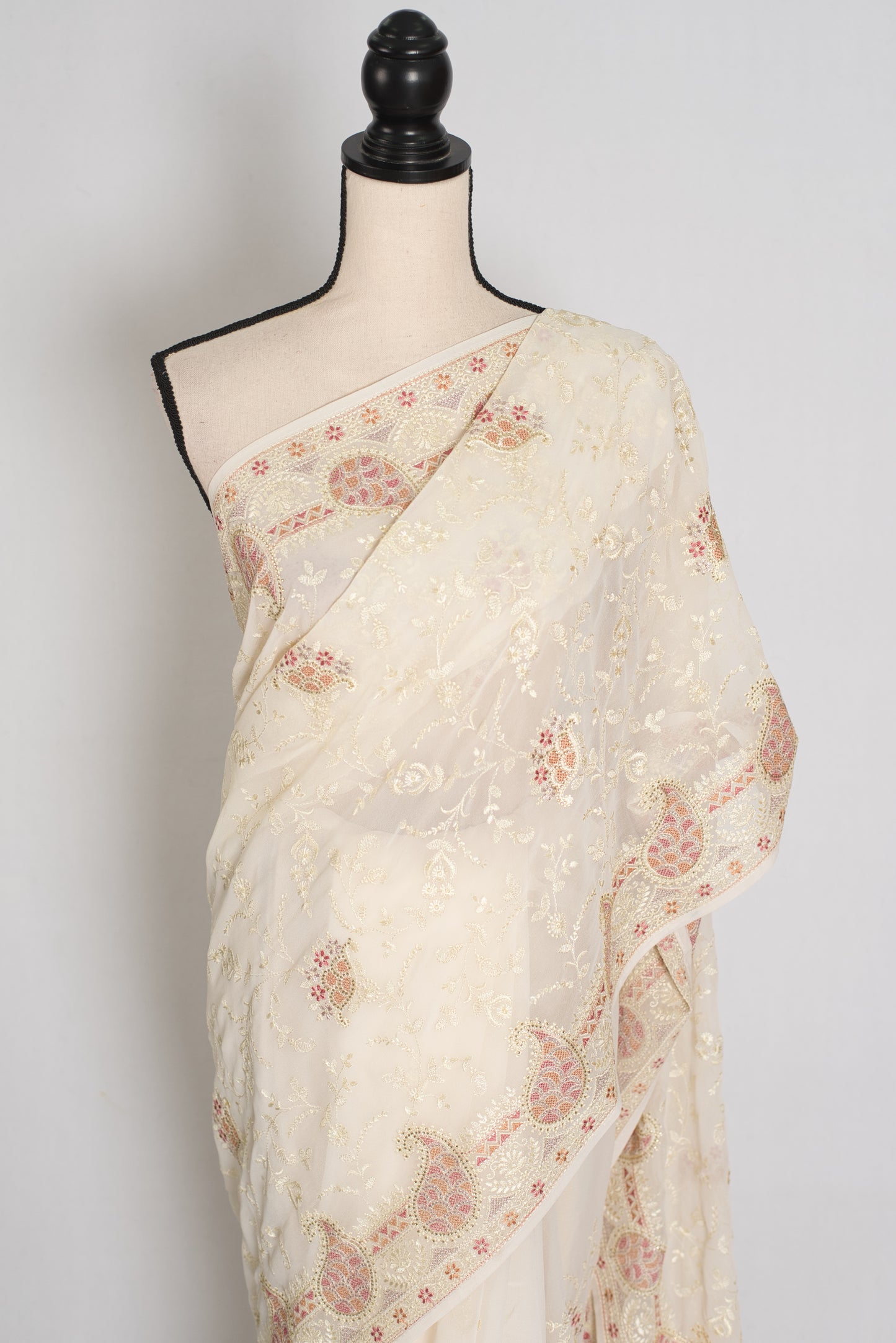 Shaba : Off-White Georgette Embroidered Cocktail Partywear Saree image 6