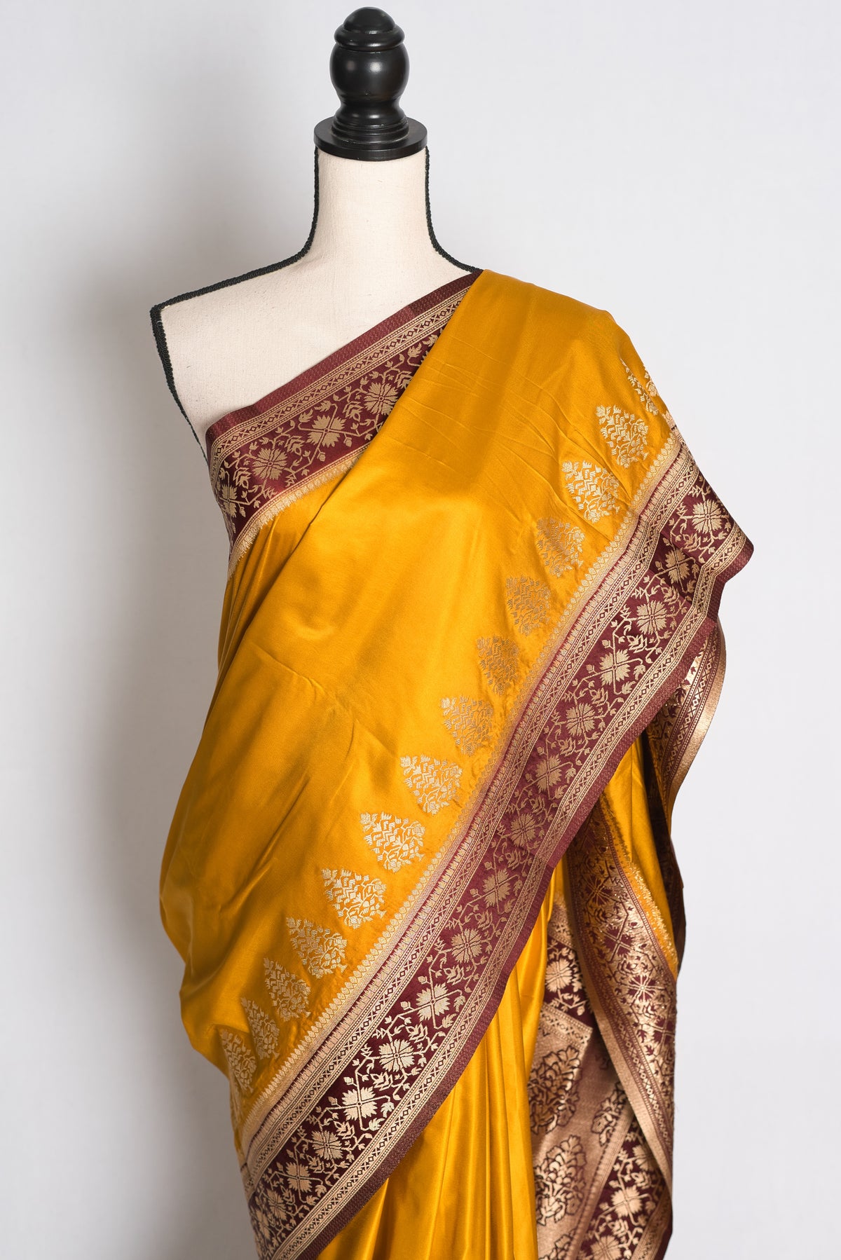 Damini: Mustard Yellow Semi Mashru Valkalam Banarasi Silk Saree image 6