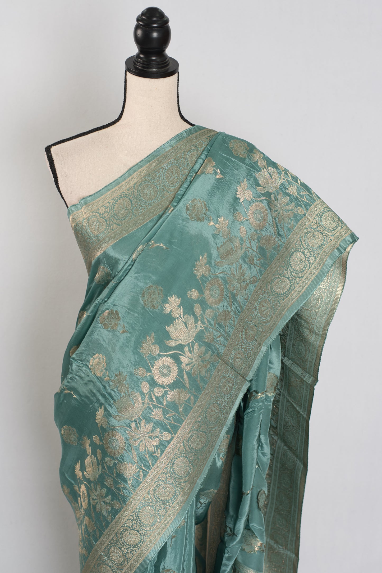 Harini: Grey-Green Semi Crepe Silk Banarasi Saree | Elegant Festive Drape image 6