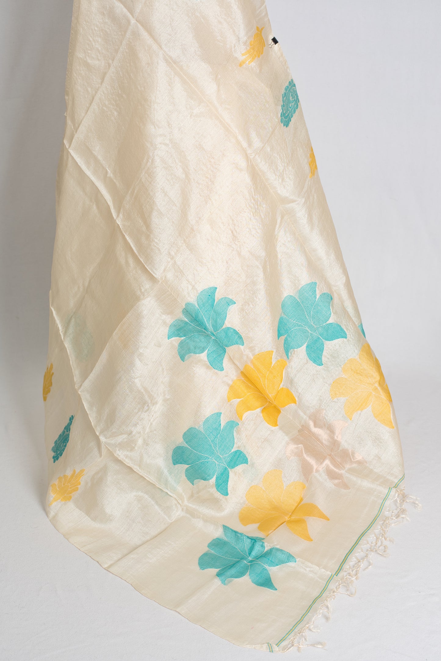 Laboni : Handwoven Bengal Tussar Saree in Cream, Yellow and Blue image 4