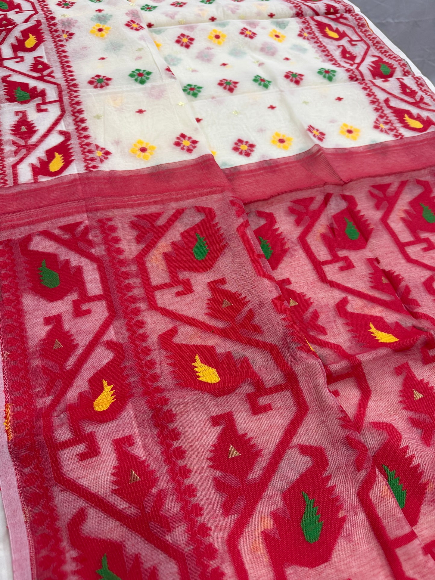 Bindu : Cream and Red Blended Soft Cotton Jamdani Saree image 1
