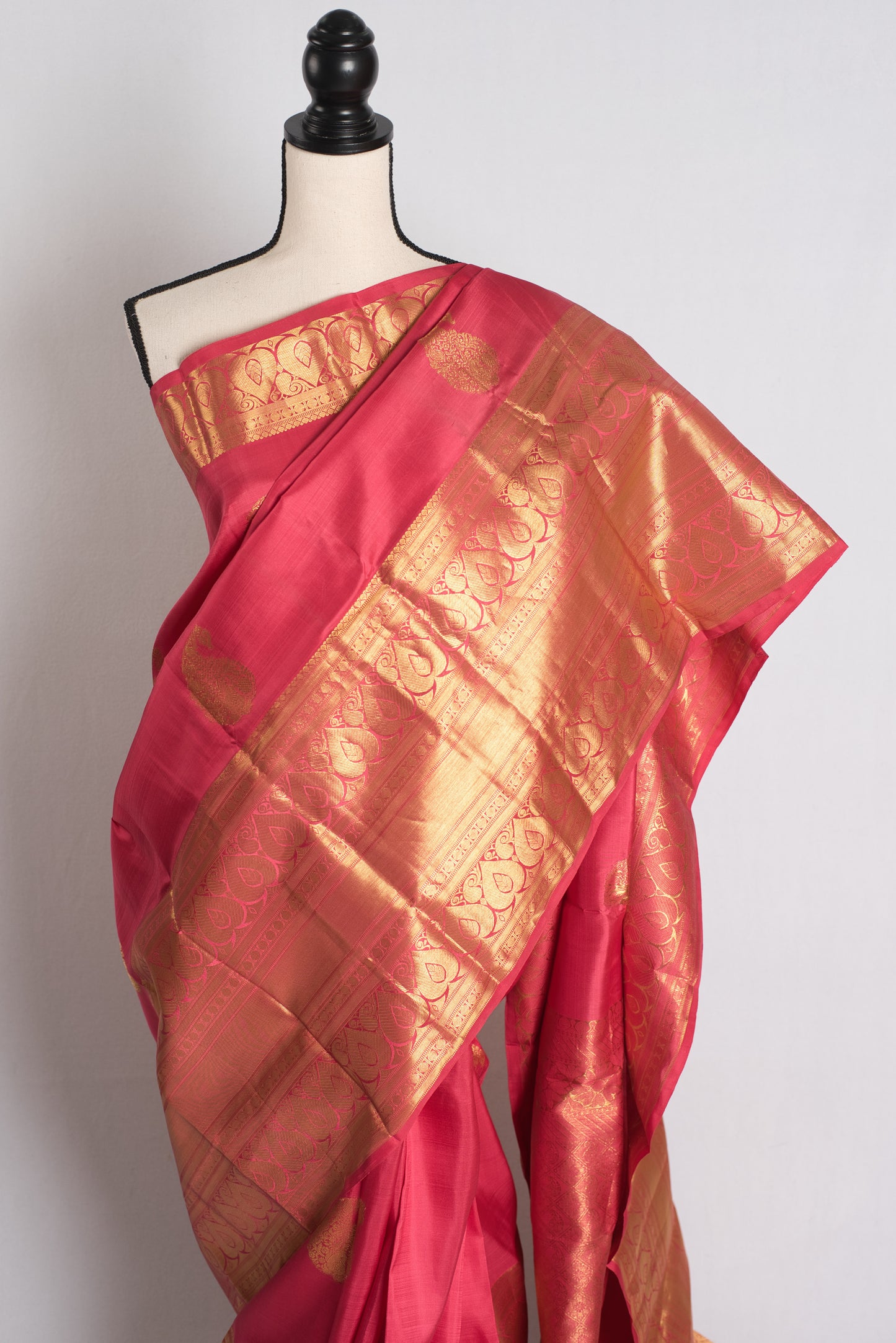 Petal Pink : Silk Mark Certified Handwoven Kanjivaram Silk Saree image 5