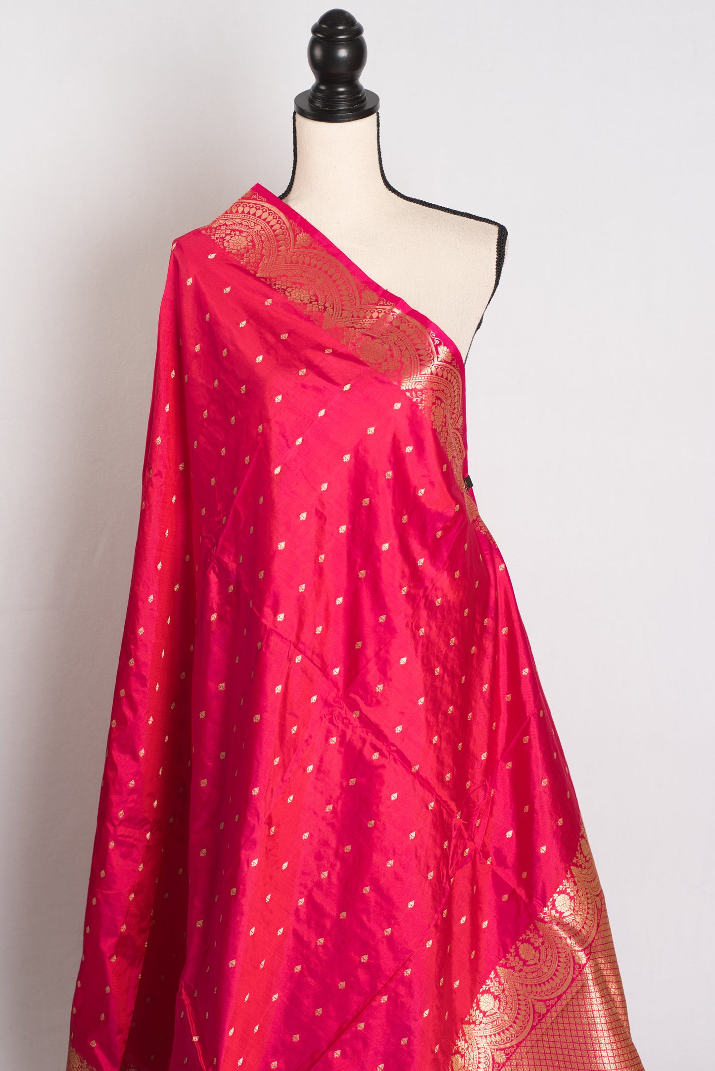 Gulzar : Rosy Pink Lightweight Banarasi Silk Saree image 4