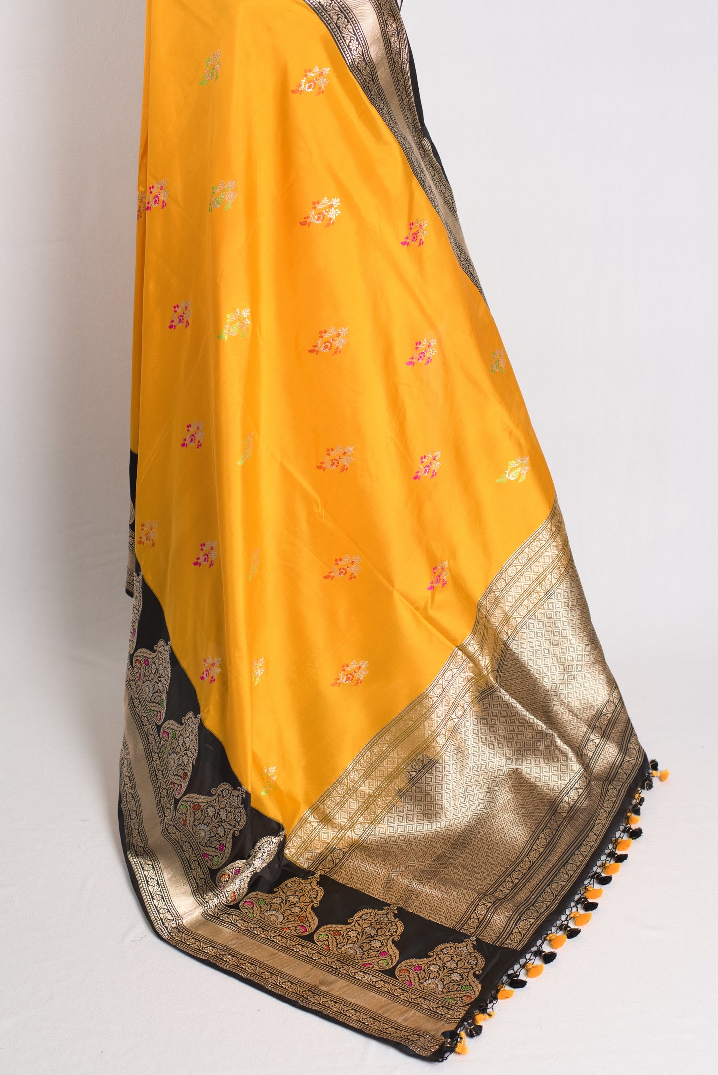 Silk Mark Certified Minakari Banarasi Saree - Wedding Collection image 3