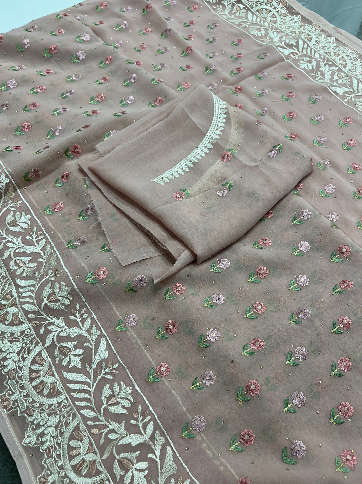 Embroidery Work Mauve Georgette Cocktail Saree image 2