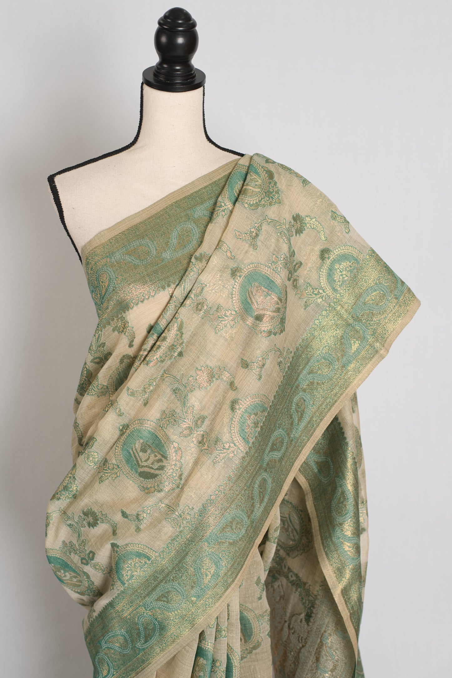 Vandana : Budget Friendly Blended Cotton Banarasi Saree in Beige and Green image 5