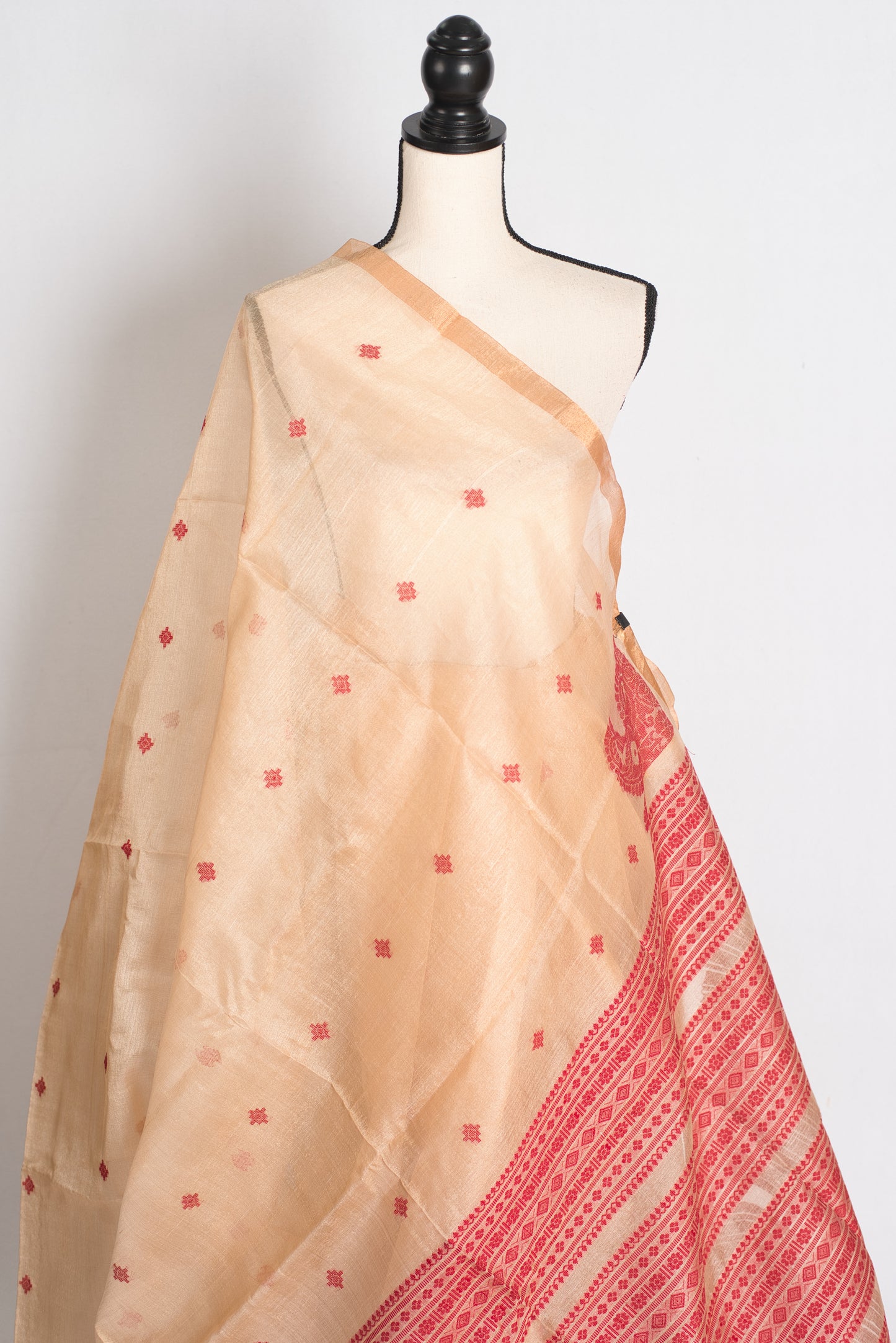 Anwesha : Bengal Handloom Tussar Silk Saree in Beige and Red image 4