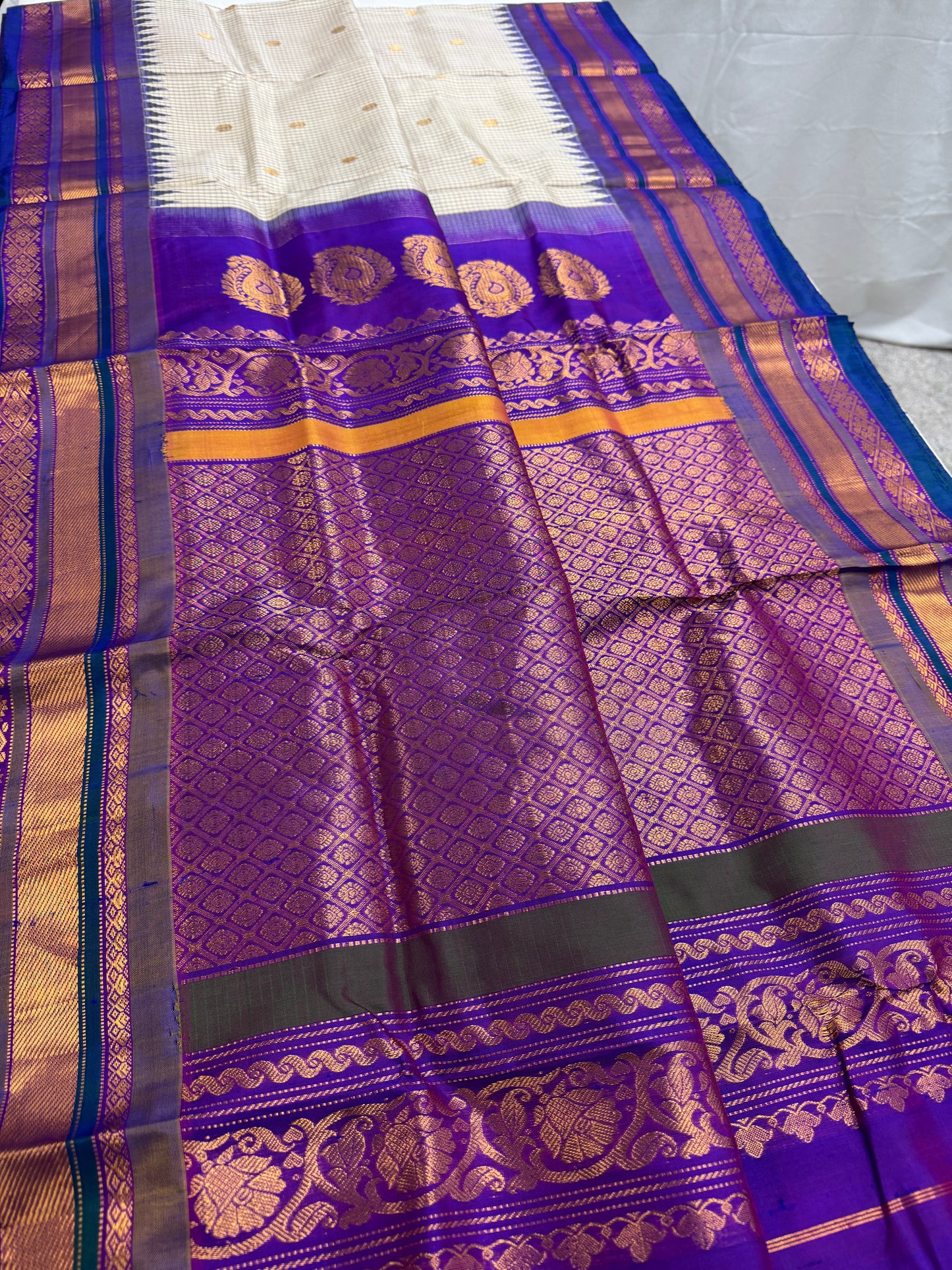 Vyanika - Handwoven Off White and Purple Traditional Gadwal Silk Saree image 5