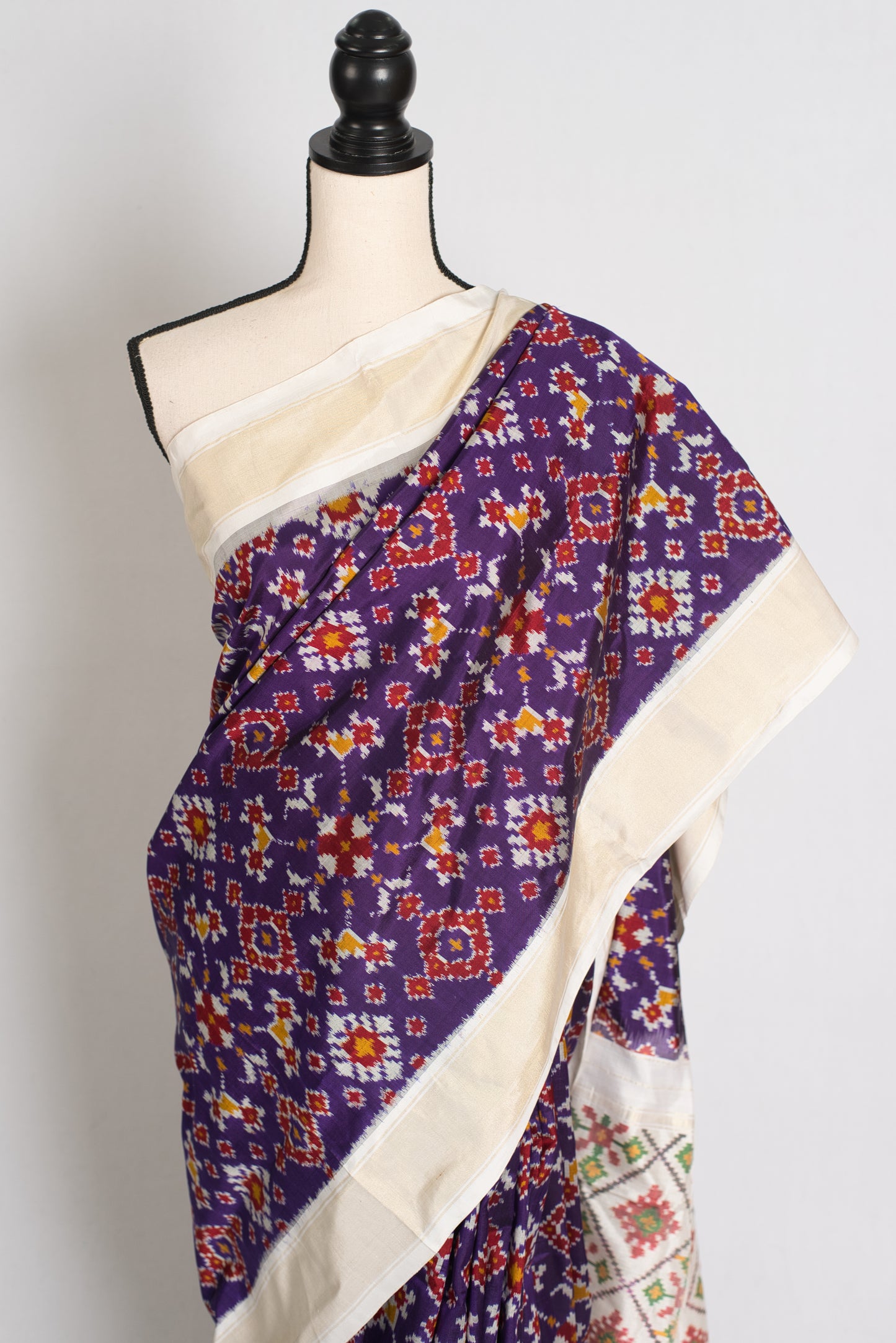 Malathi : Silk Mark Certified Navarathan Patola Saree in Purple and Off White image 6