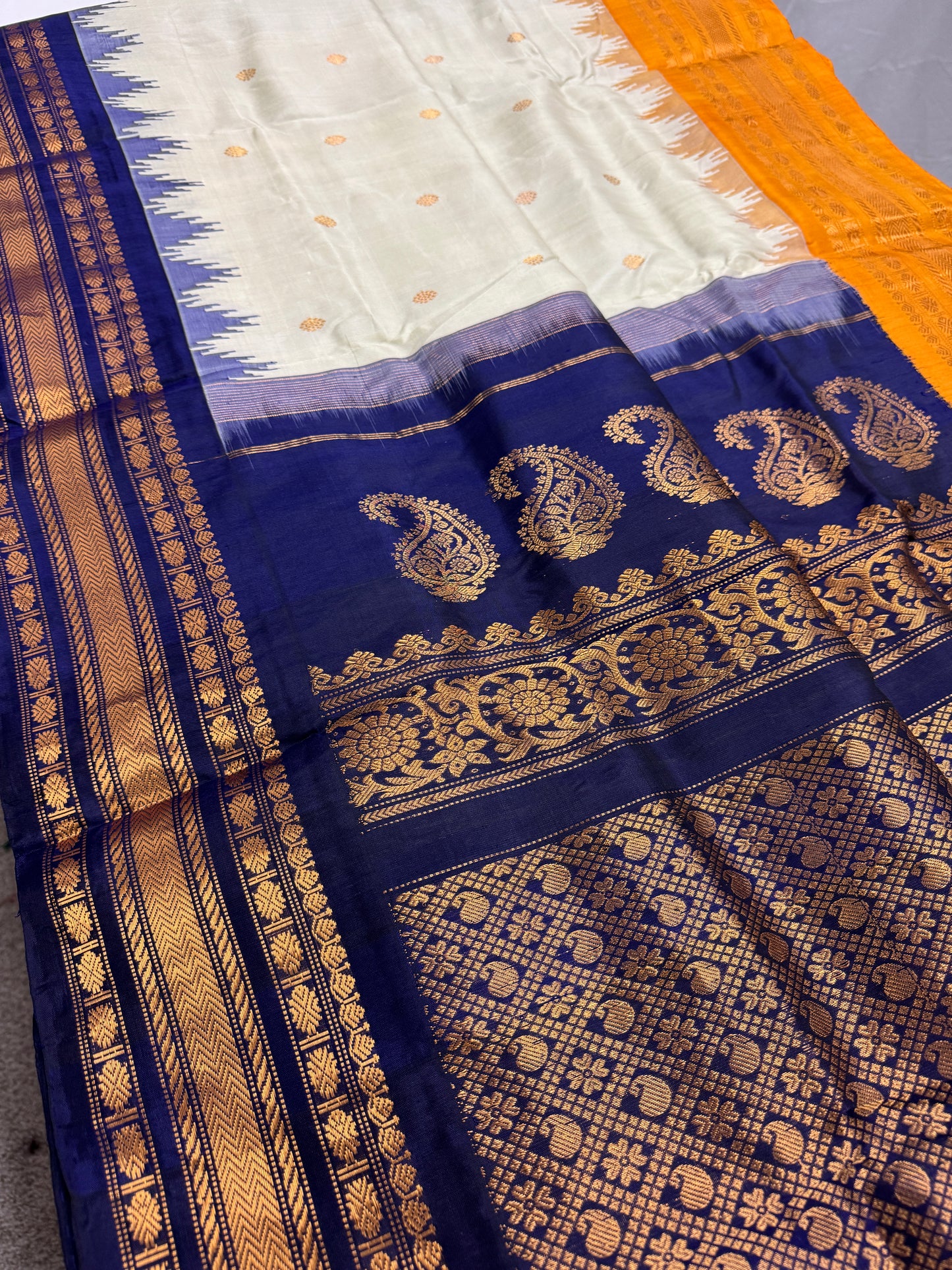 Gangavarna : Handwoven Cream Gadwal Silk Saree with Ganga Jamuna Border image 2