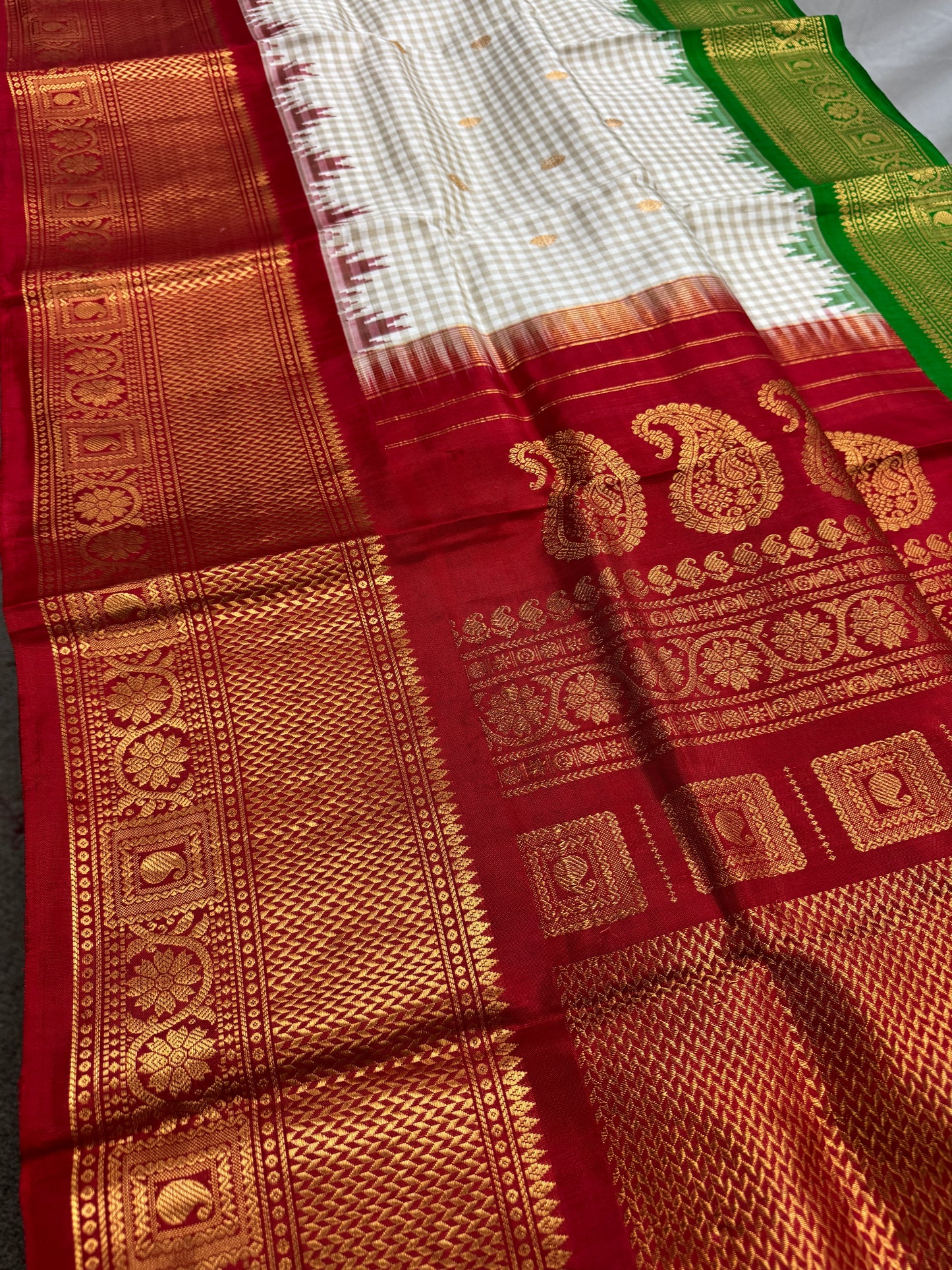 Rajashri : Silk Mark Certified Maharani Ganga Jamuna Kanji Gadwal Silk Saree image 3