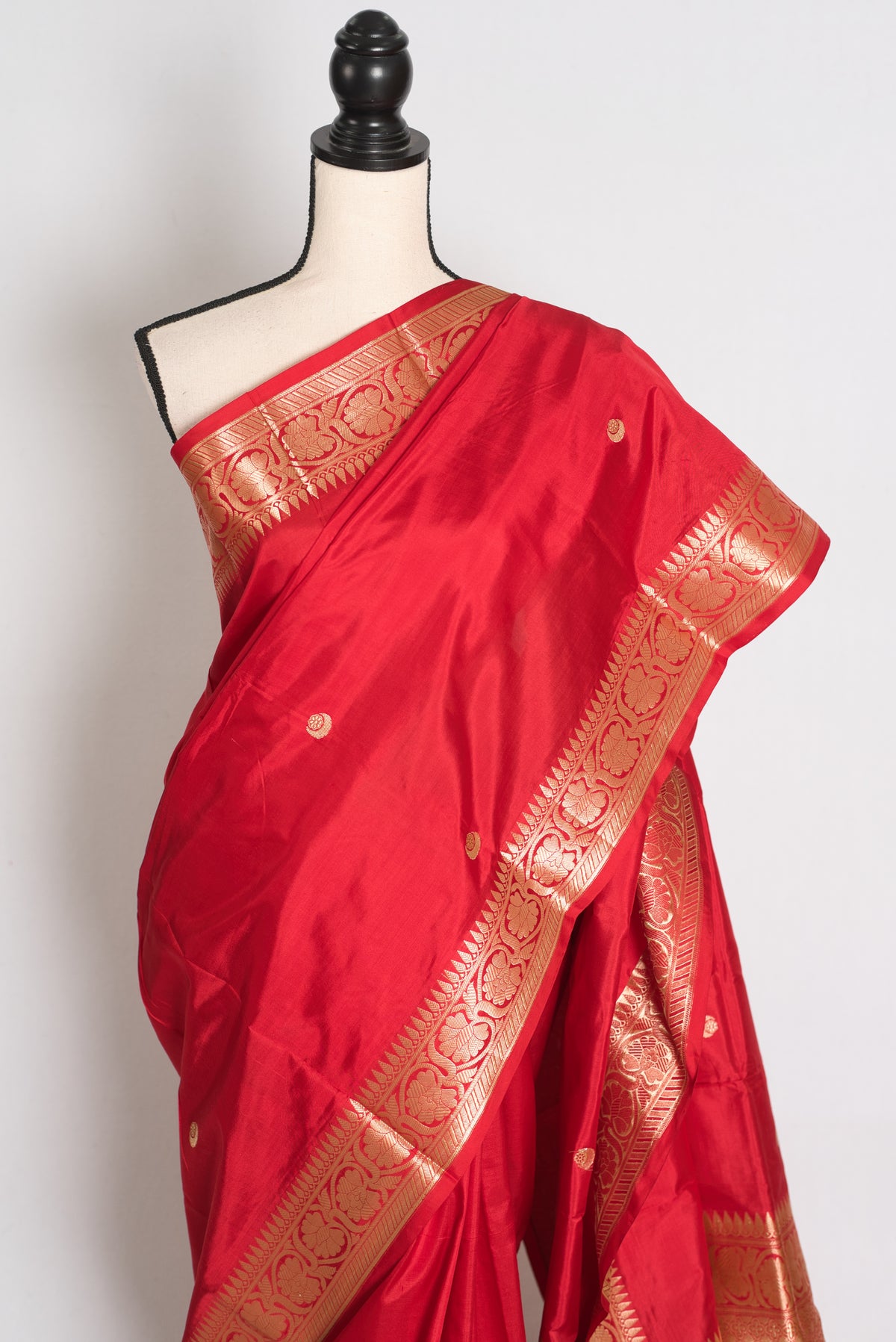 Naina : Crimson Red and Gold Pure Banarasi Silk Saree with Chand Sitara Booti image 6