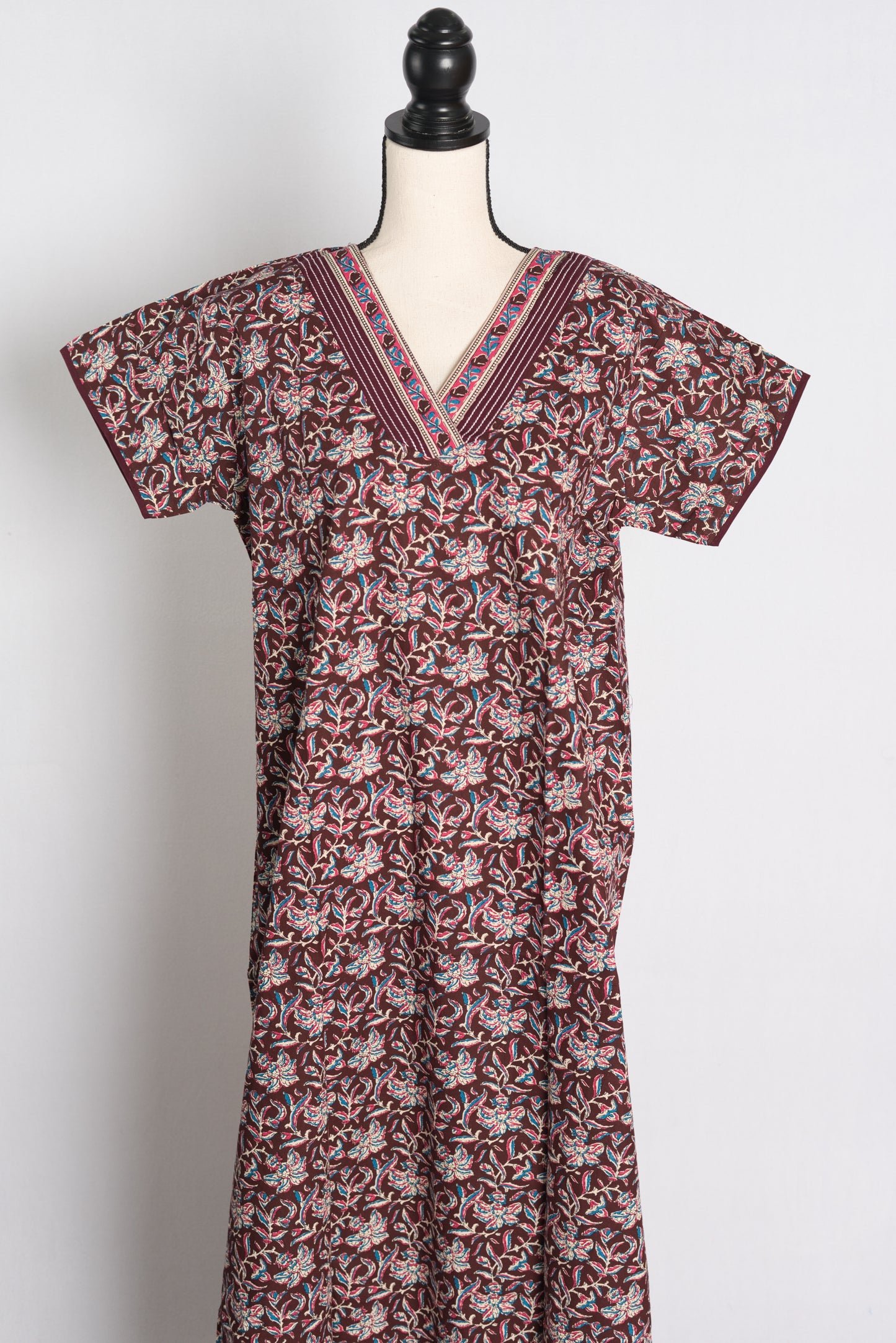 Printed Maroon Cotton Nightwear in Regular Size.
