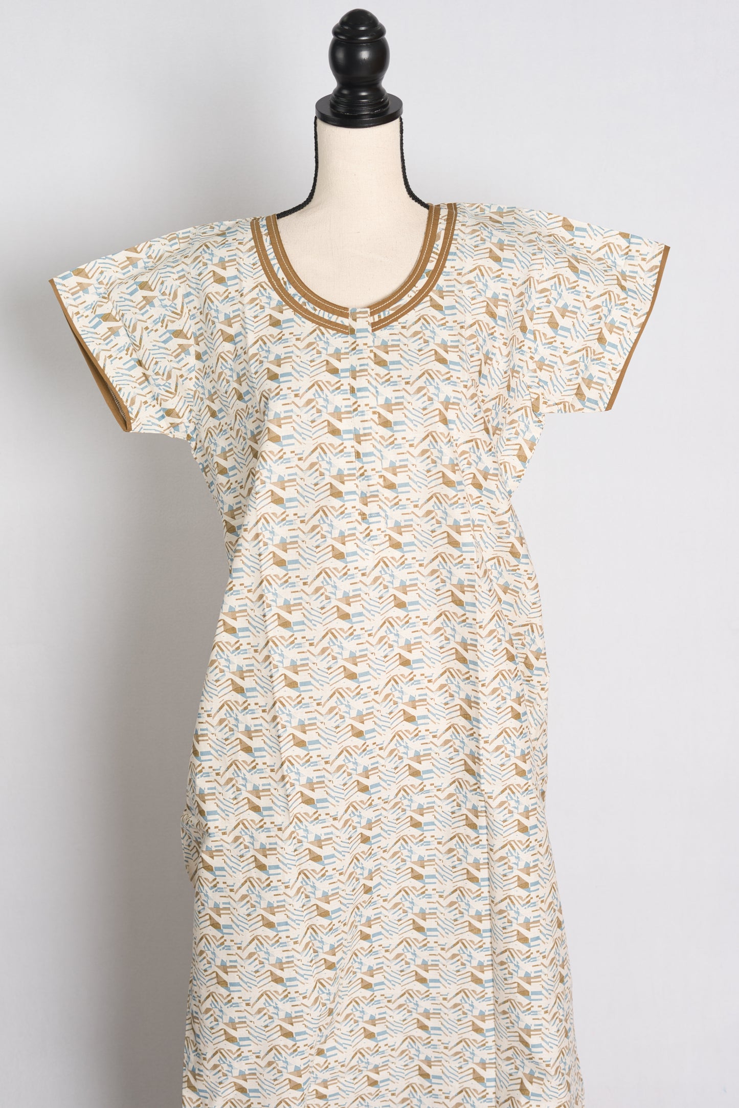 Printed White and Green Cotton Nightwear in Regular Size.
