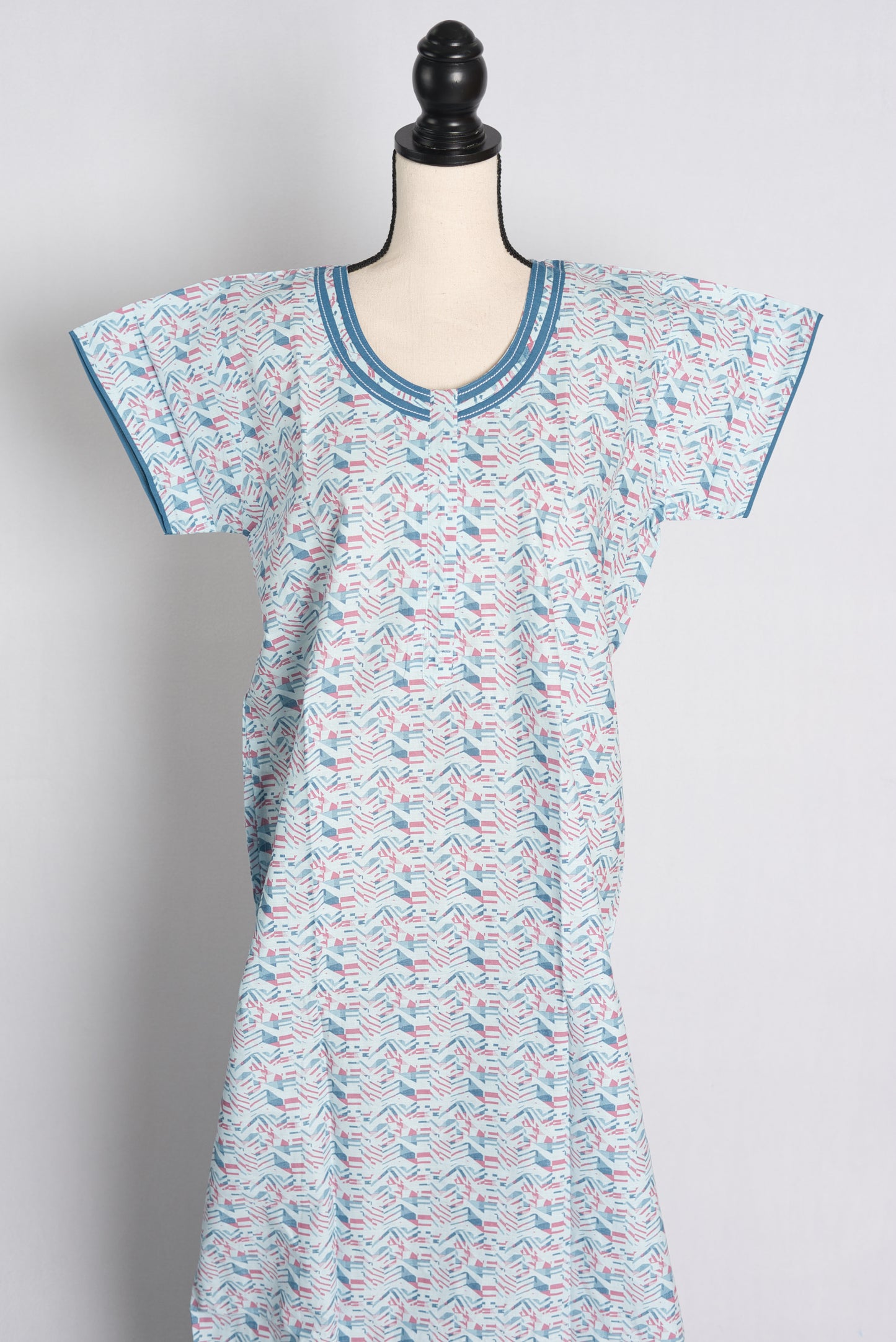 Printed White and Blue Cotton Nightwear in Regular Size.