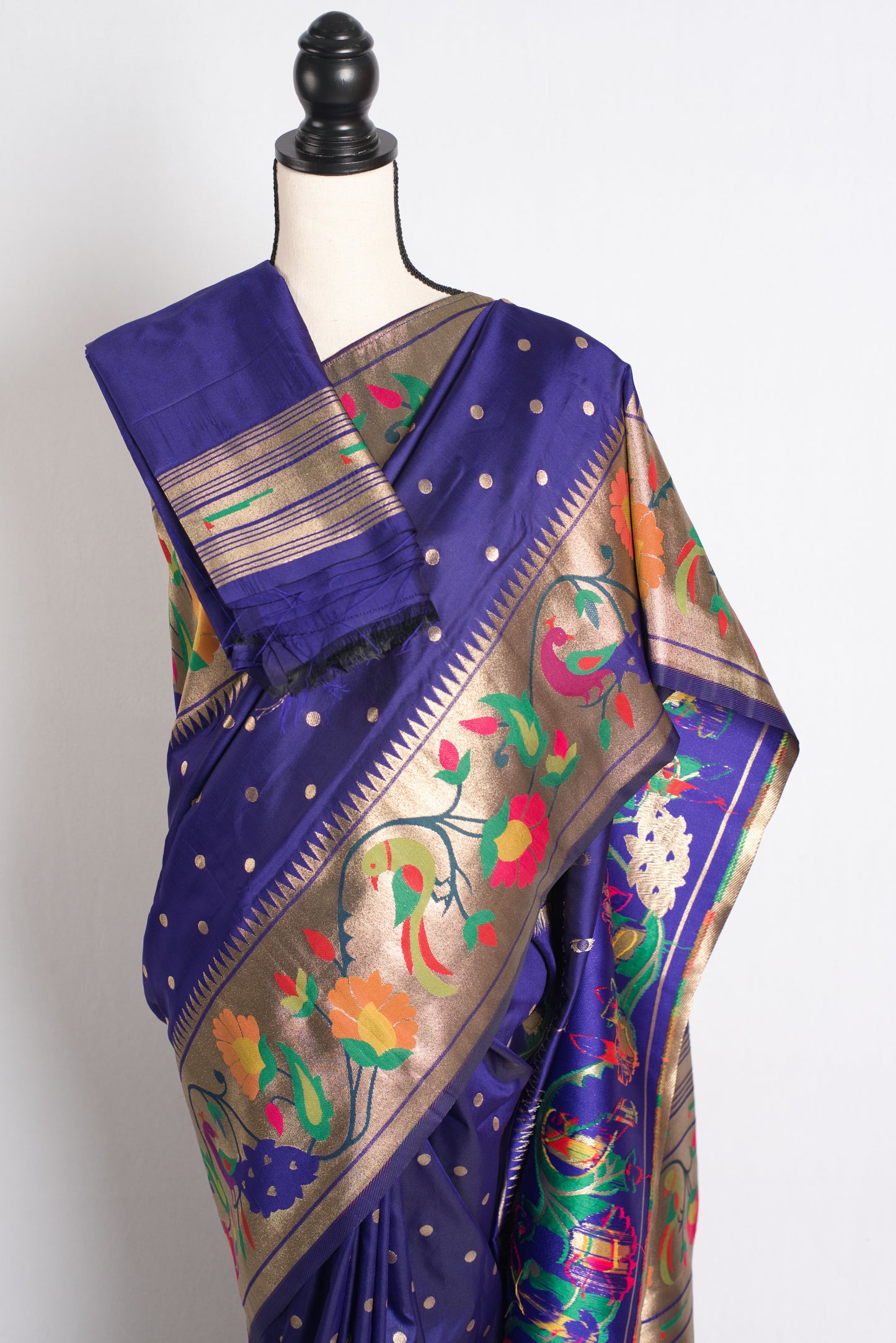 Blended Silk Purple Paithani Saree with Matte Golden Border.