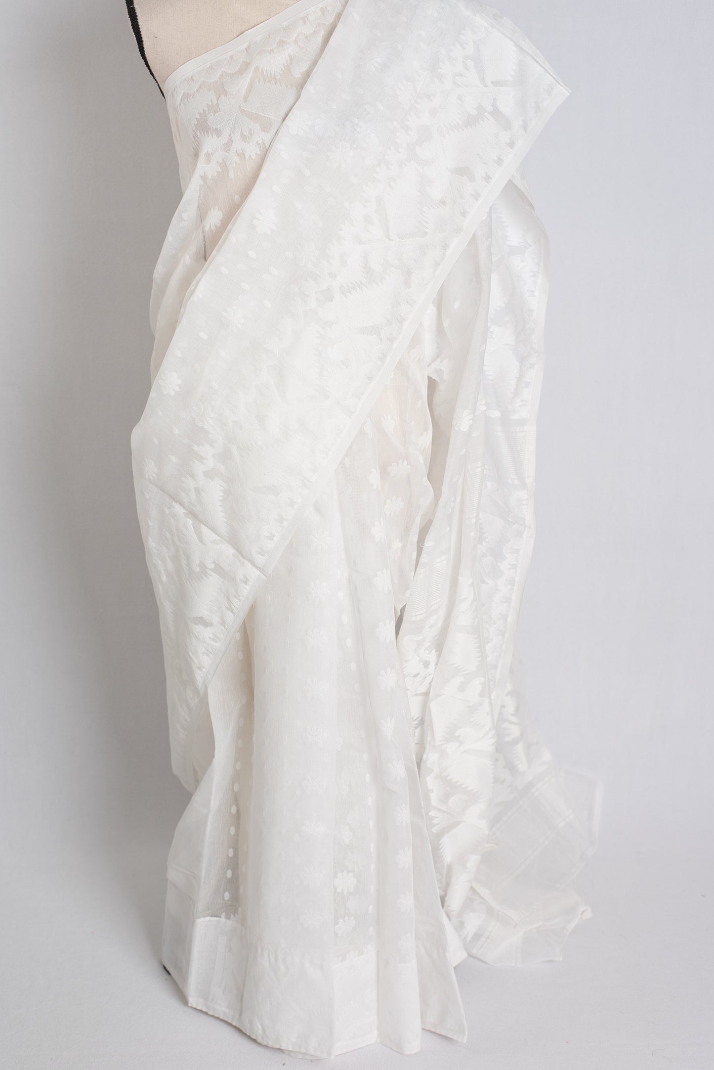 Soft Jamdani Saree in White - Bengali Saree Collection.
