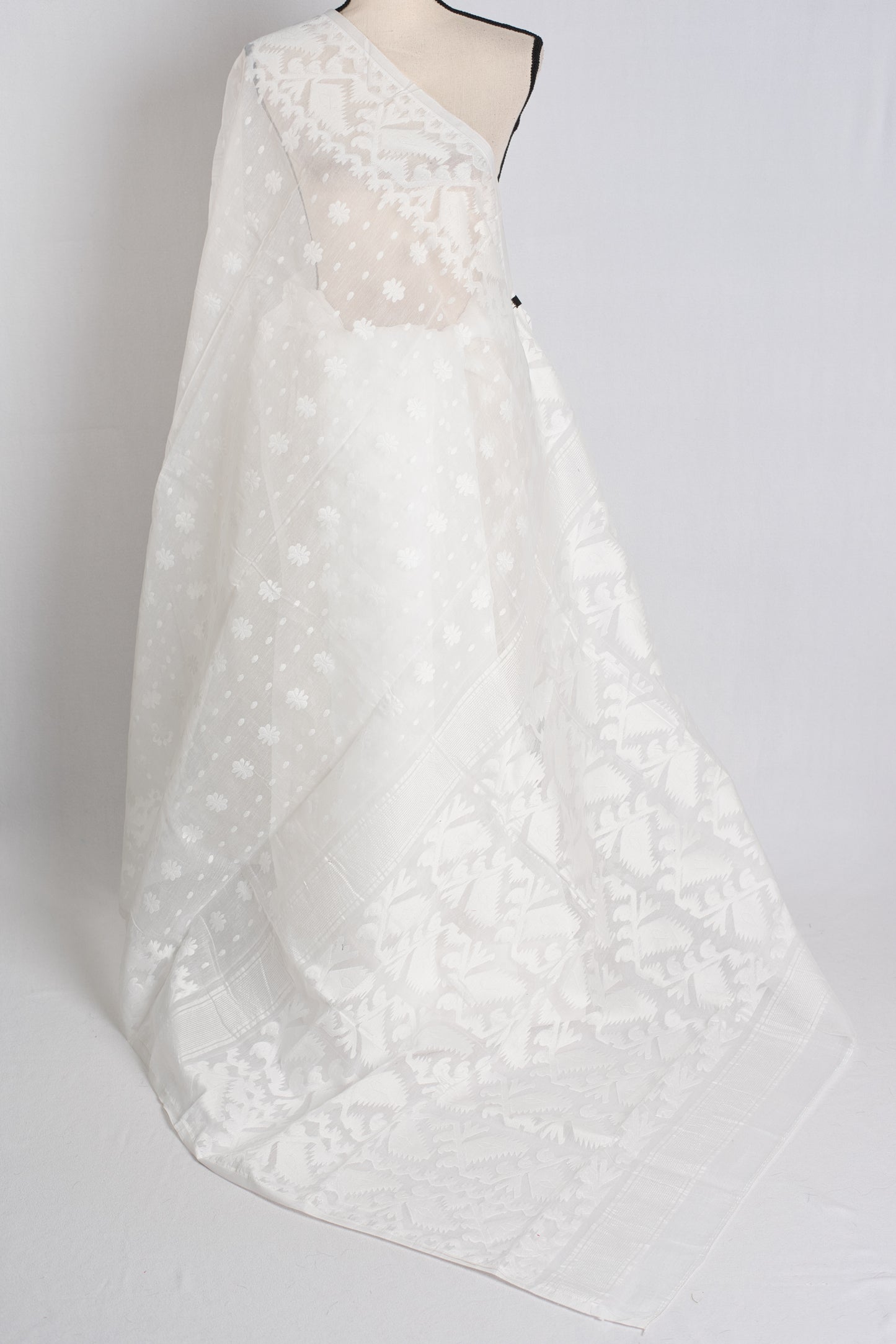 Soft Jamdani Saree in White - Bengali Saree Collection.