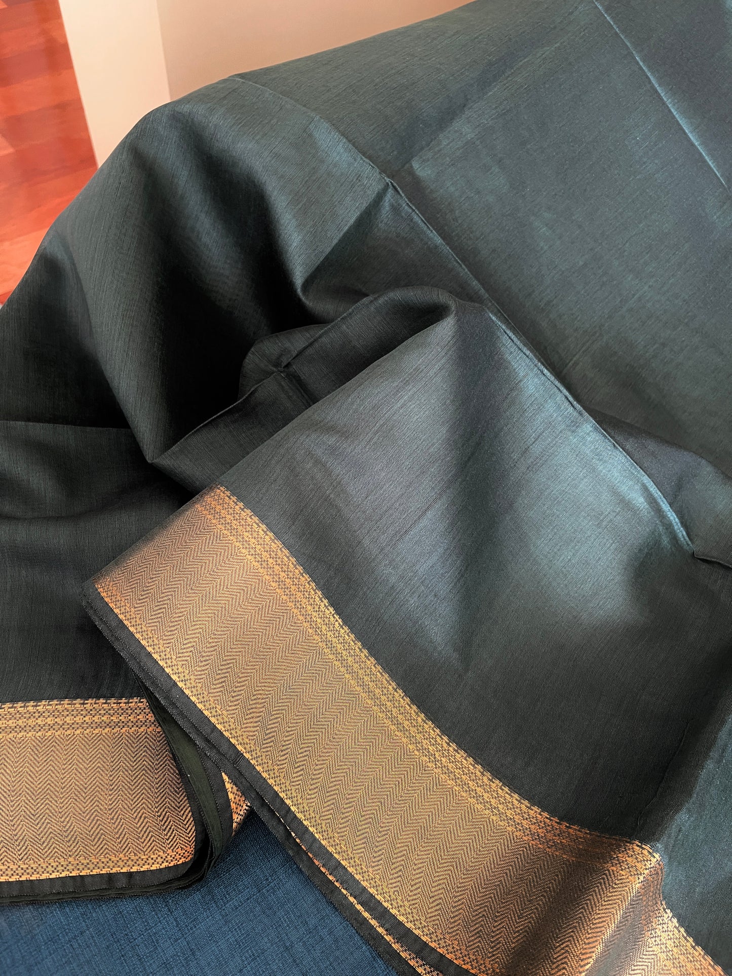Blended Soft Cotton Silk Maheshwari Saree in Dark Green and Gold.