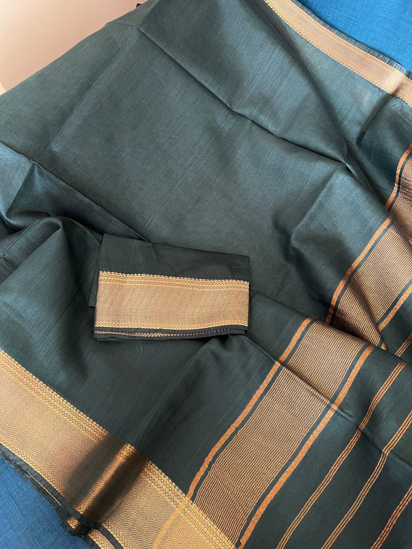 Blended Soft Cotton Silk Maheshwari Saree in Dark Green and Gold.