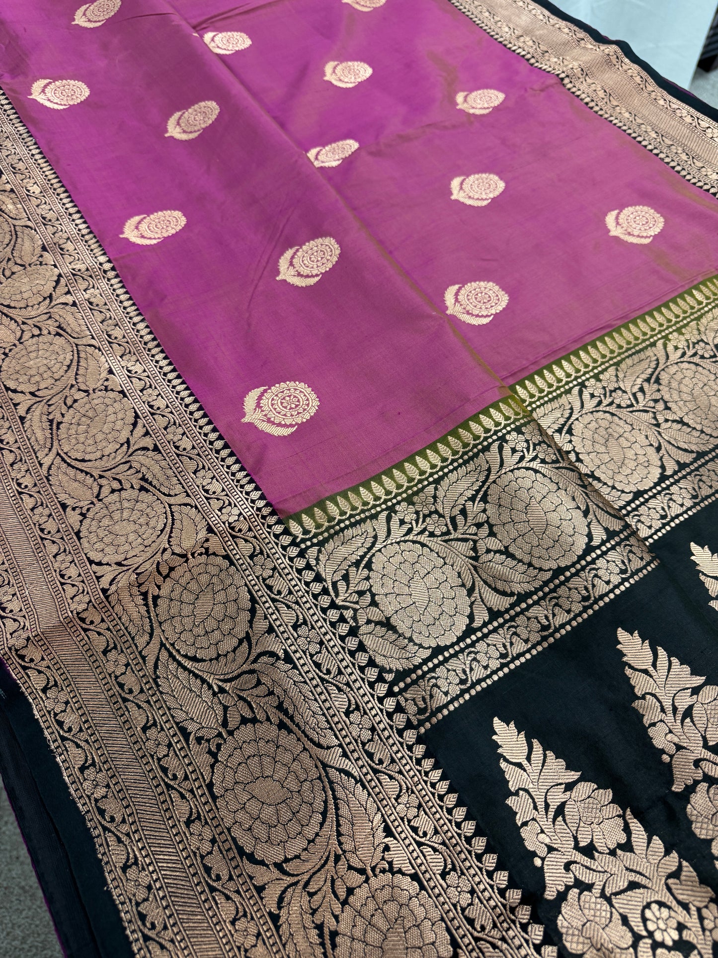 Certified Silk Purplish Pink Banarasi Saree with 38 Size Stitched Blouse.