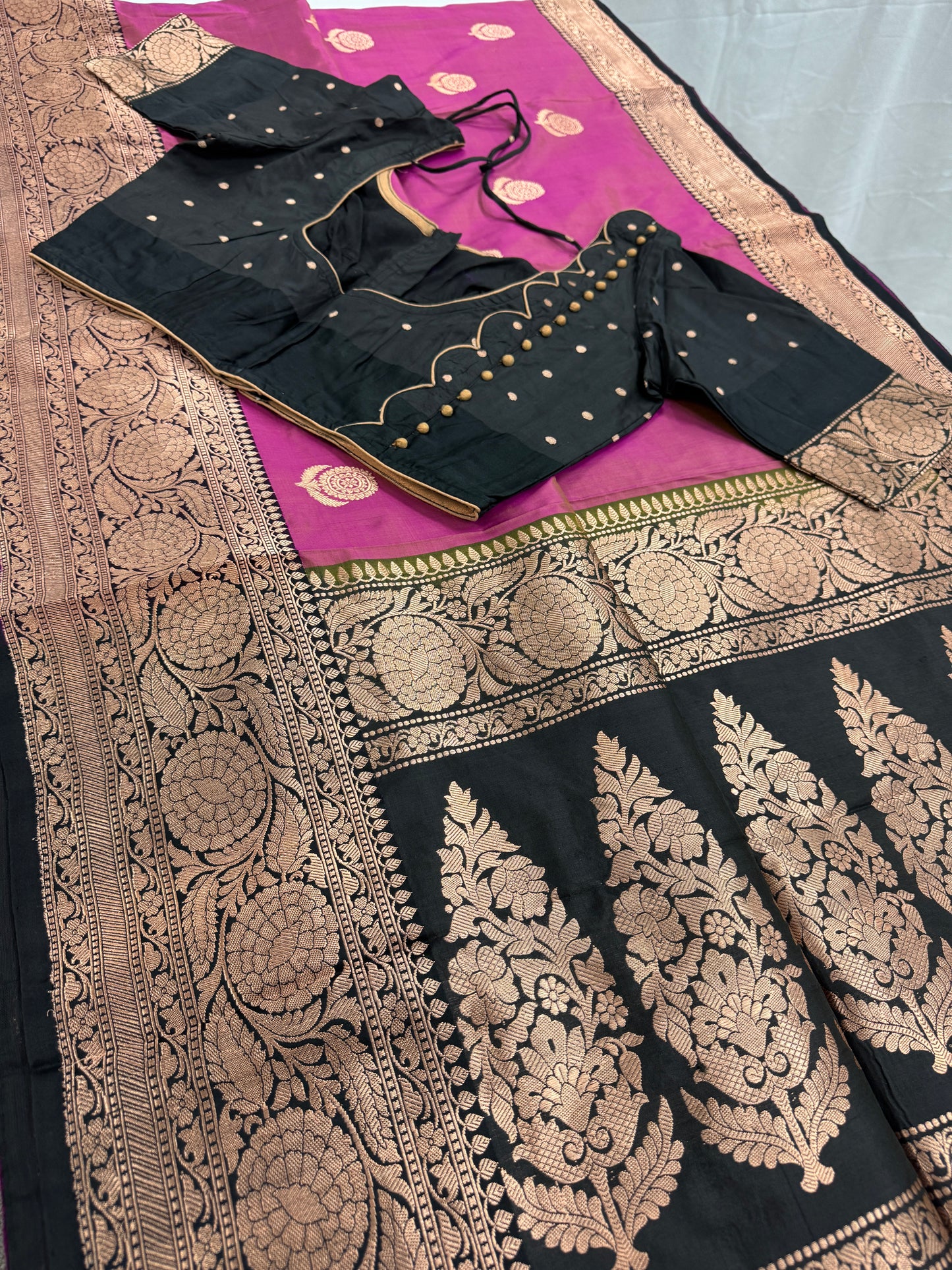 Certified Silk Purplish Pink Banarasi Saree with 38 Size Stitched Blouse.