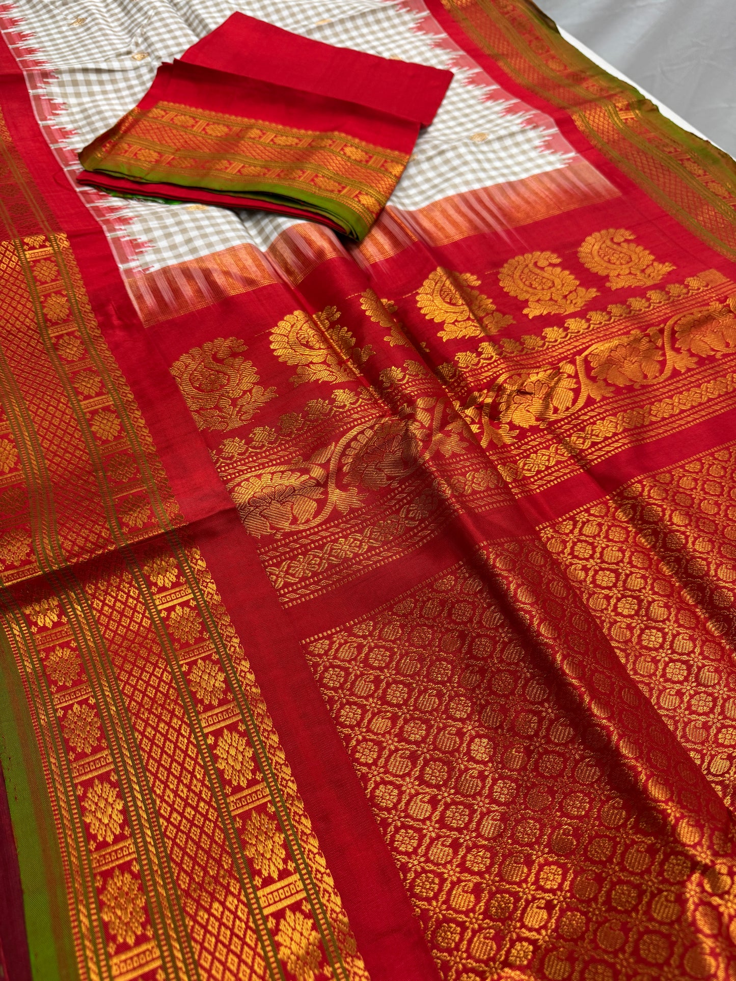 Rajashri : Silk Mark Certified Maharani Ganga Jamuna Kanji Gadwal Silk Saree image 5