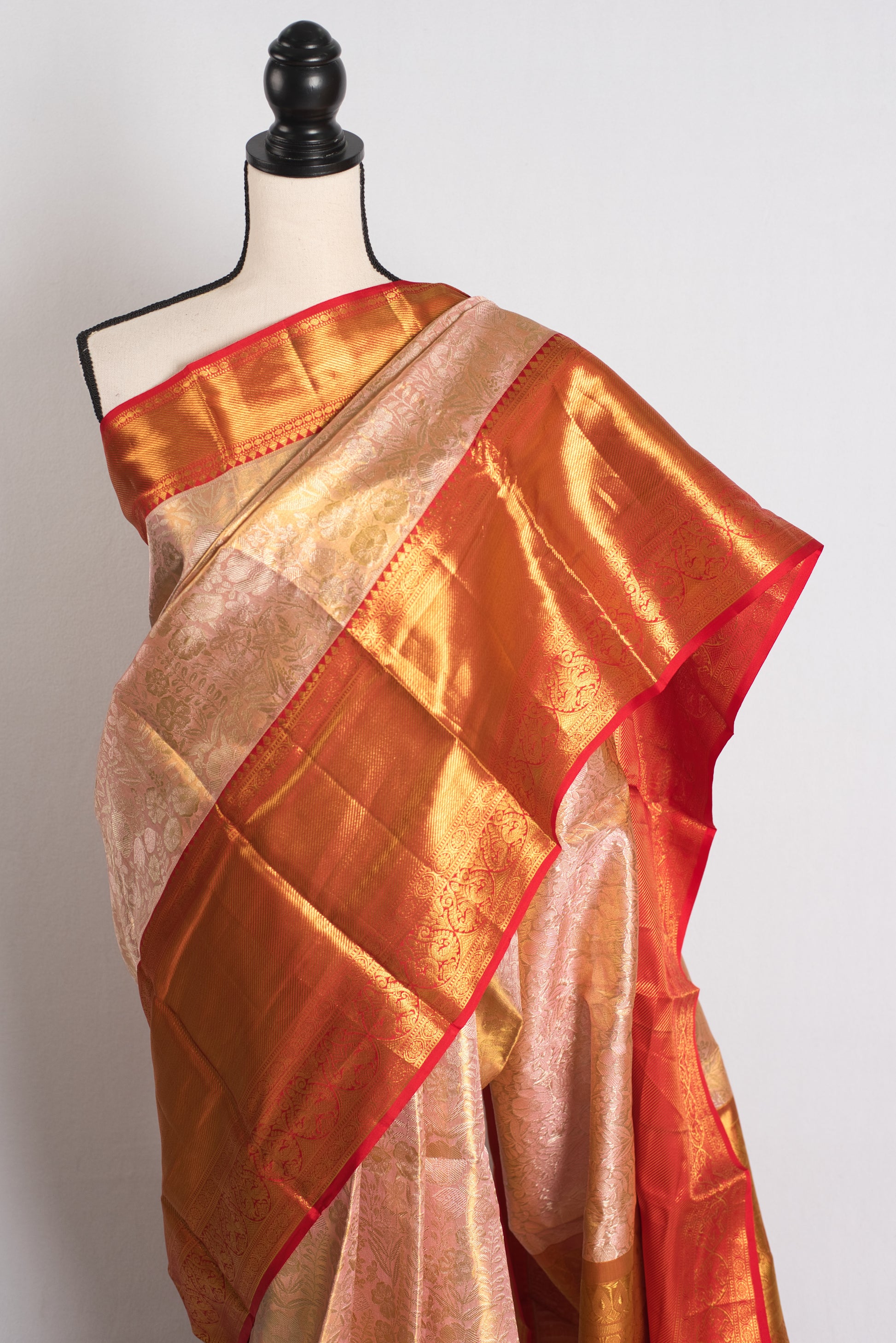 Blush Petal : Handwoven Brocade Bridal Kanjivaram Silk Saree image 5