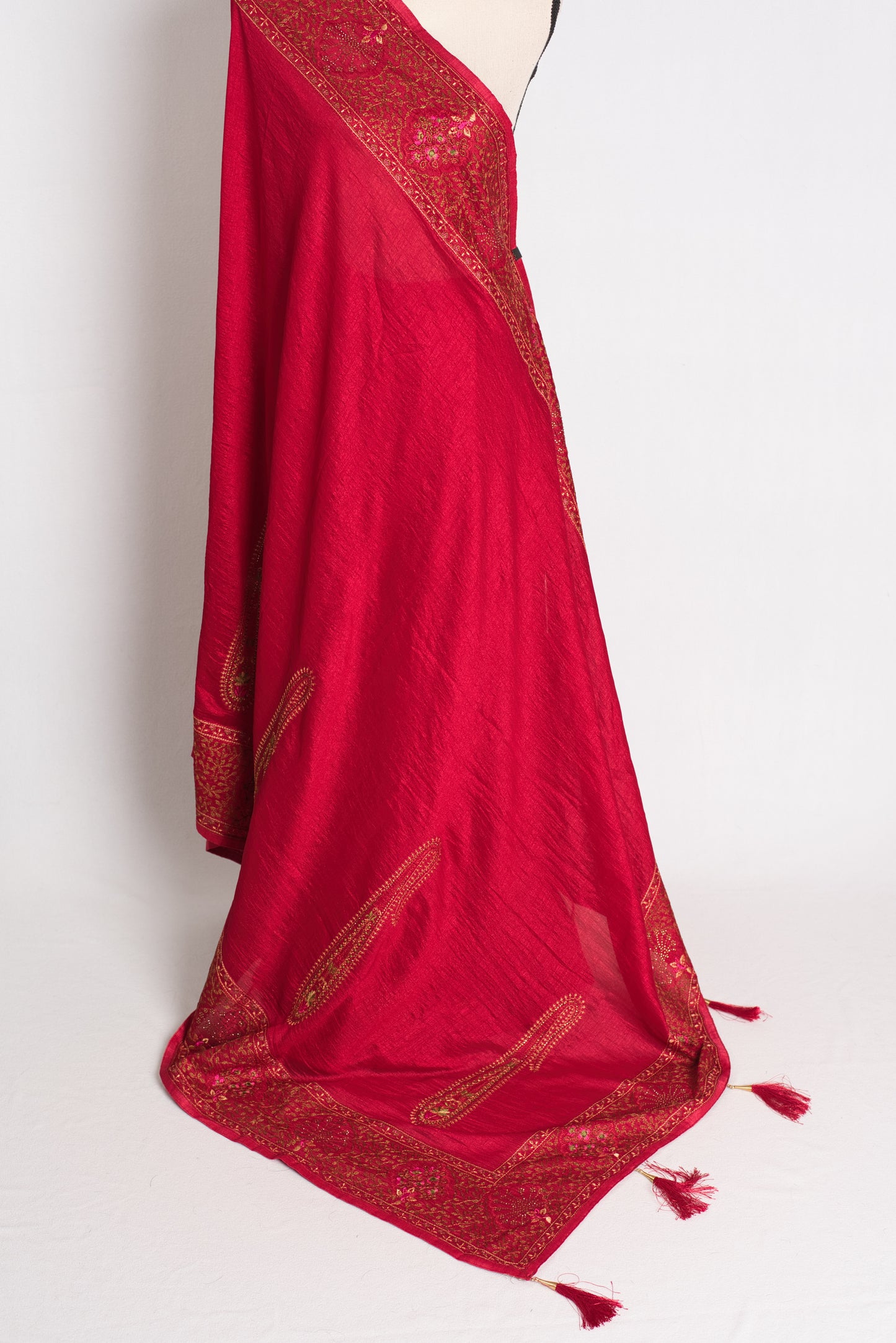 Raktima - Lightweight Kashmiri Embroidery Saree in Red image 3