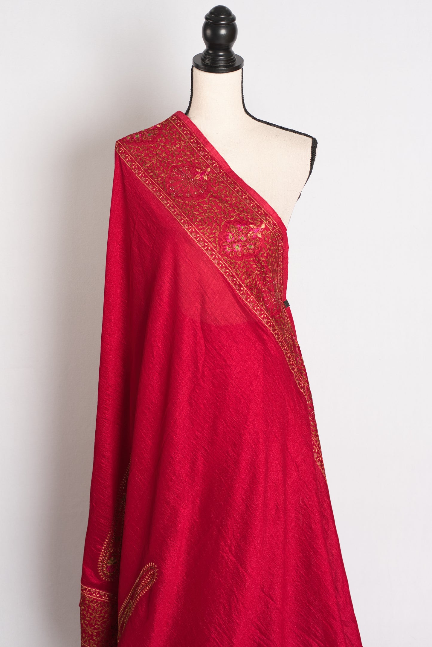 Raktima - Lightweight Kashmiri Embroidery Saree in Red image 4