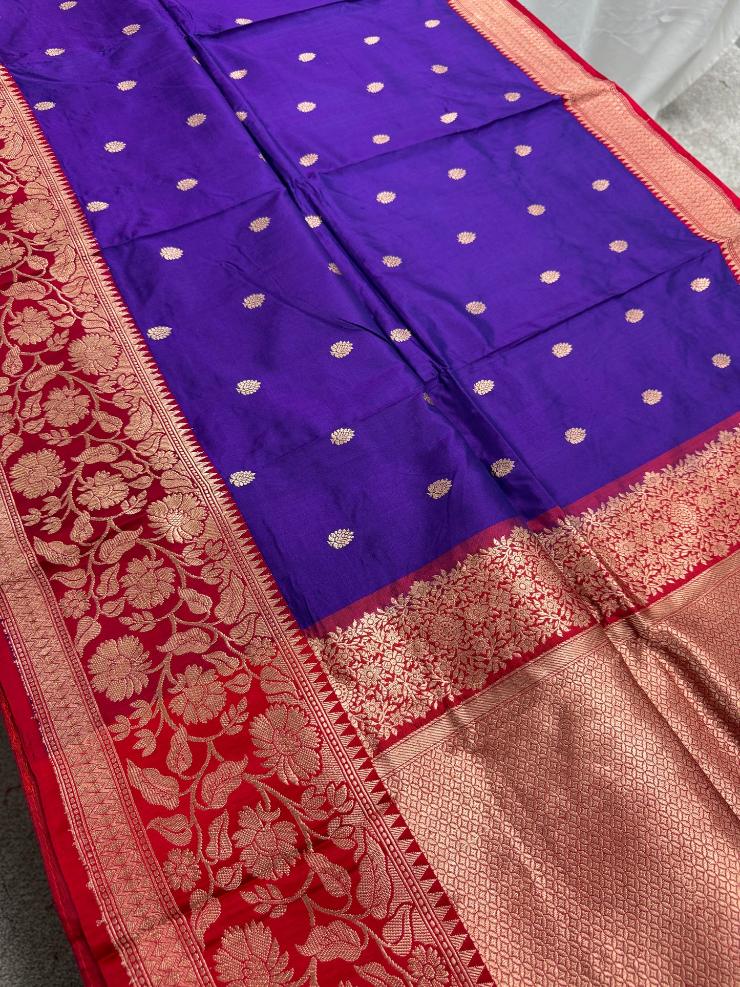 Madhavi : Silk Mark Certified Purple and Red Traditional Silk Banarasi Saree image 4