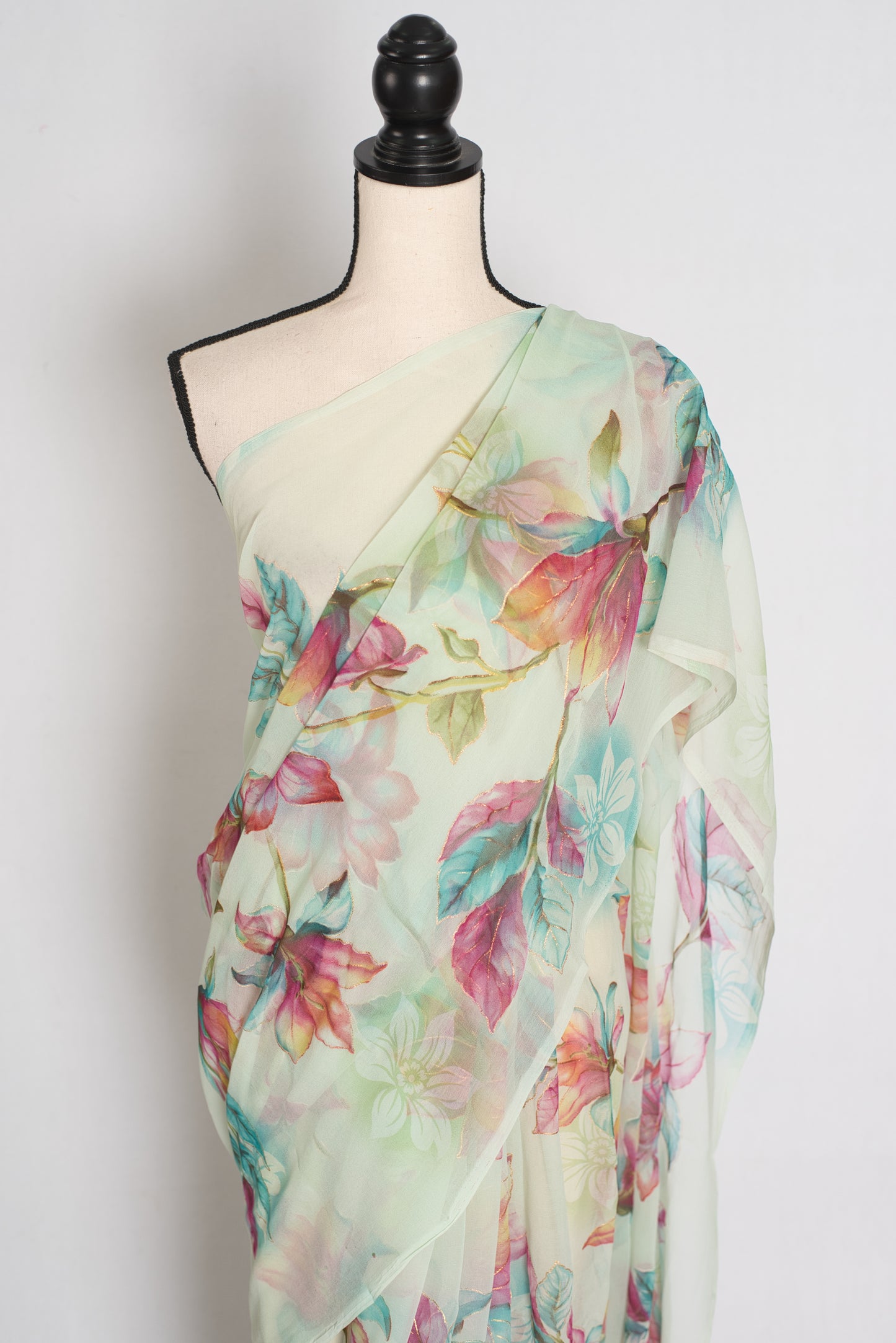 Ila : Sea Green Floral Printed Chiffon Saree – Budget-Friendly Summer Drape image 5