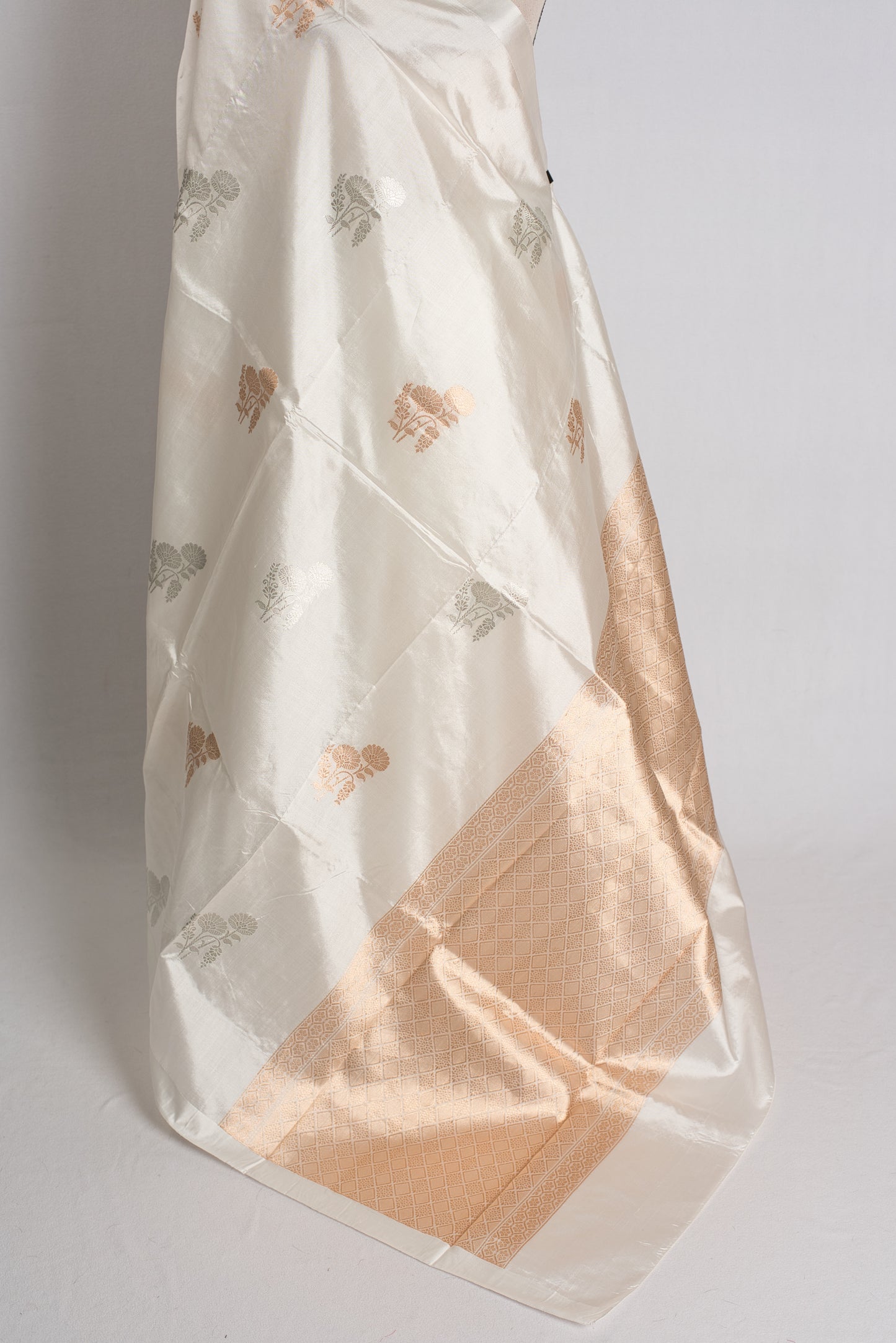 Ivory Muse : Silk Mark Certified White and Gold Satin Katan Banarasi Saree image 3