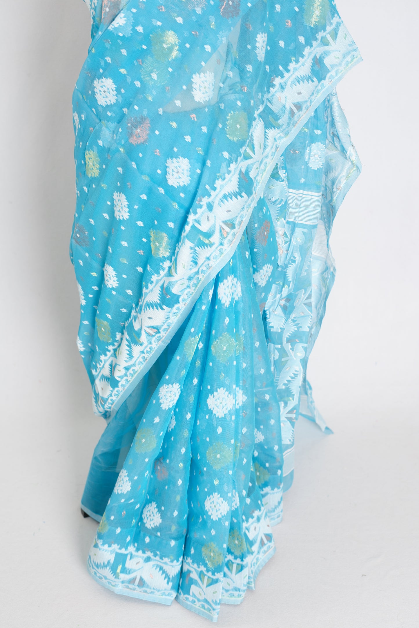 Nila : Sky Blue and White Blended Soft Cotton Jamdani Bengali Saree image 5