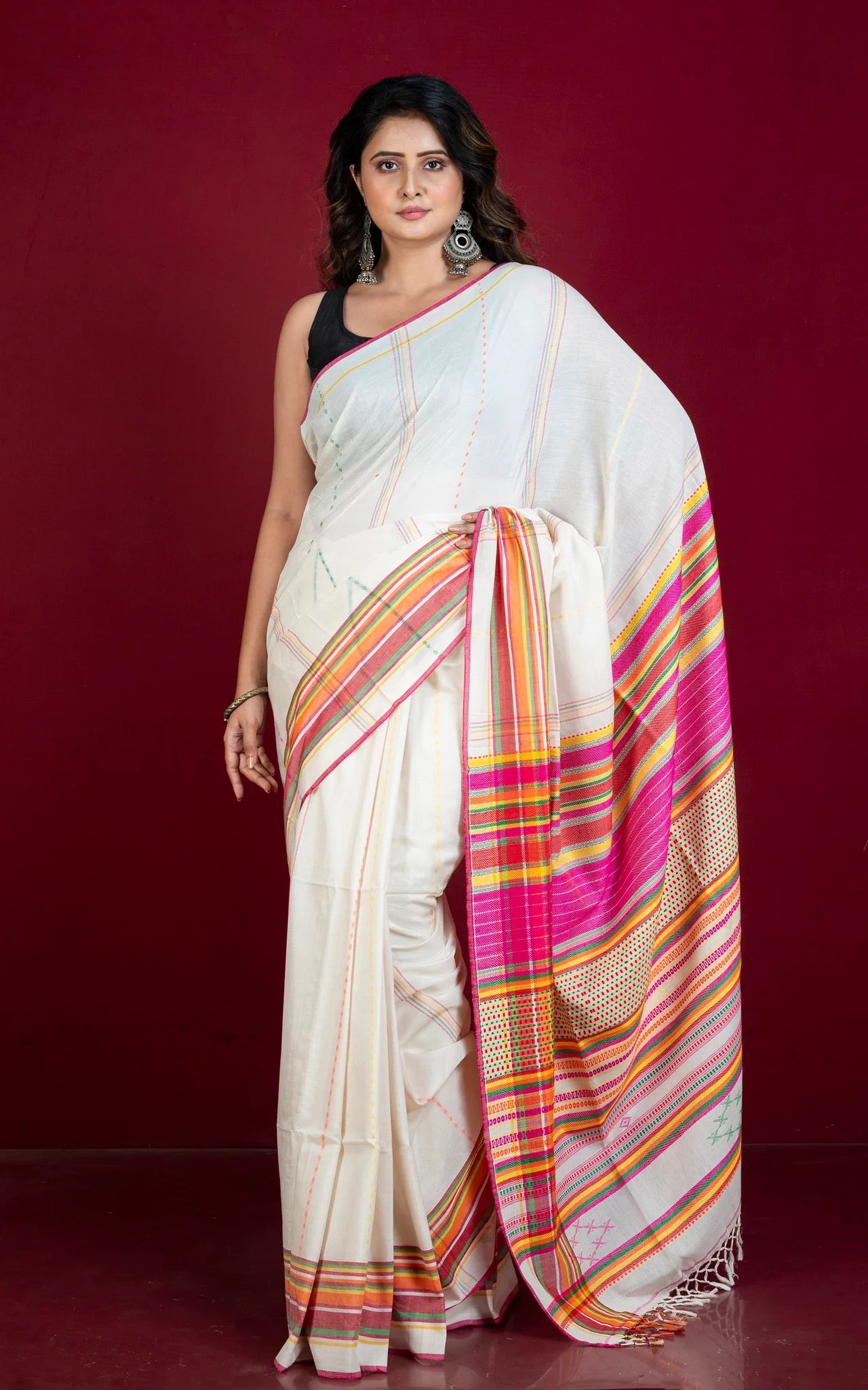 Soft Cotton Saree in Off White - Premium Bengali Saree Collection.