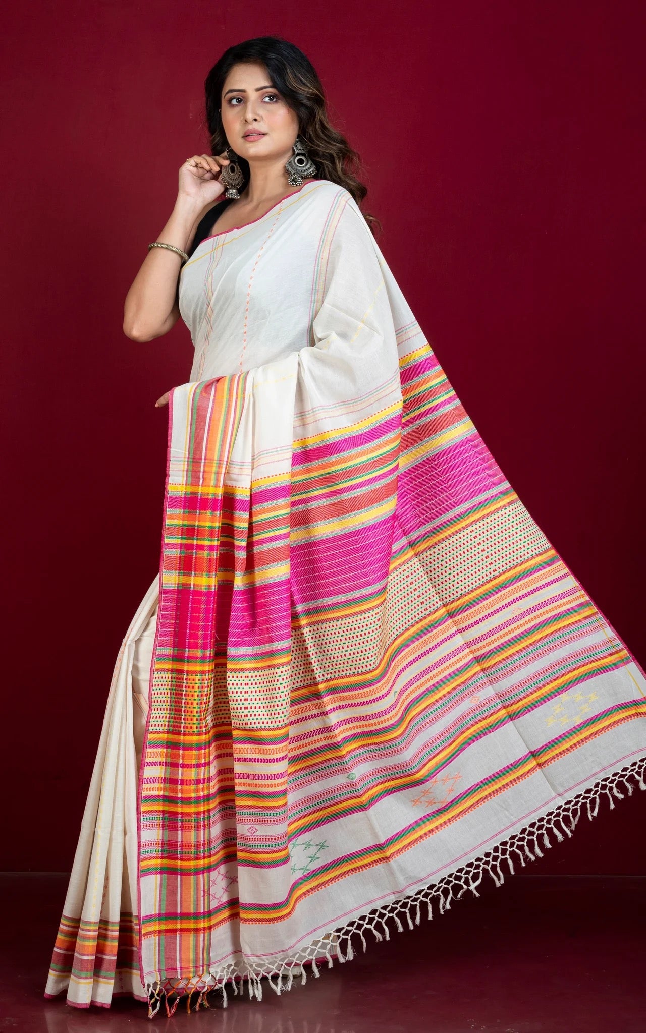 Soft Cotton Saree in Off White - Premium Bengali Saree Collection.