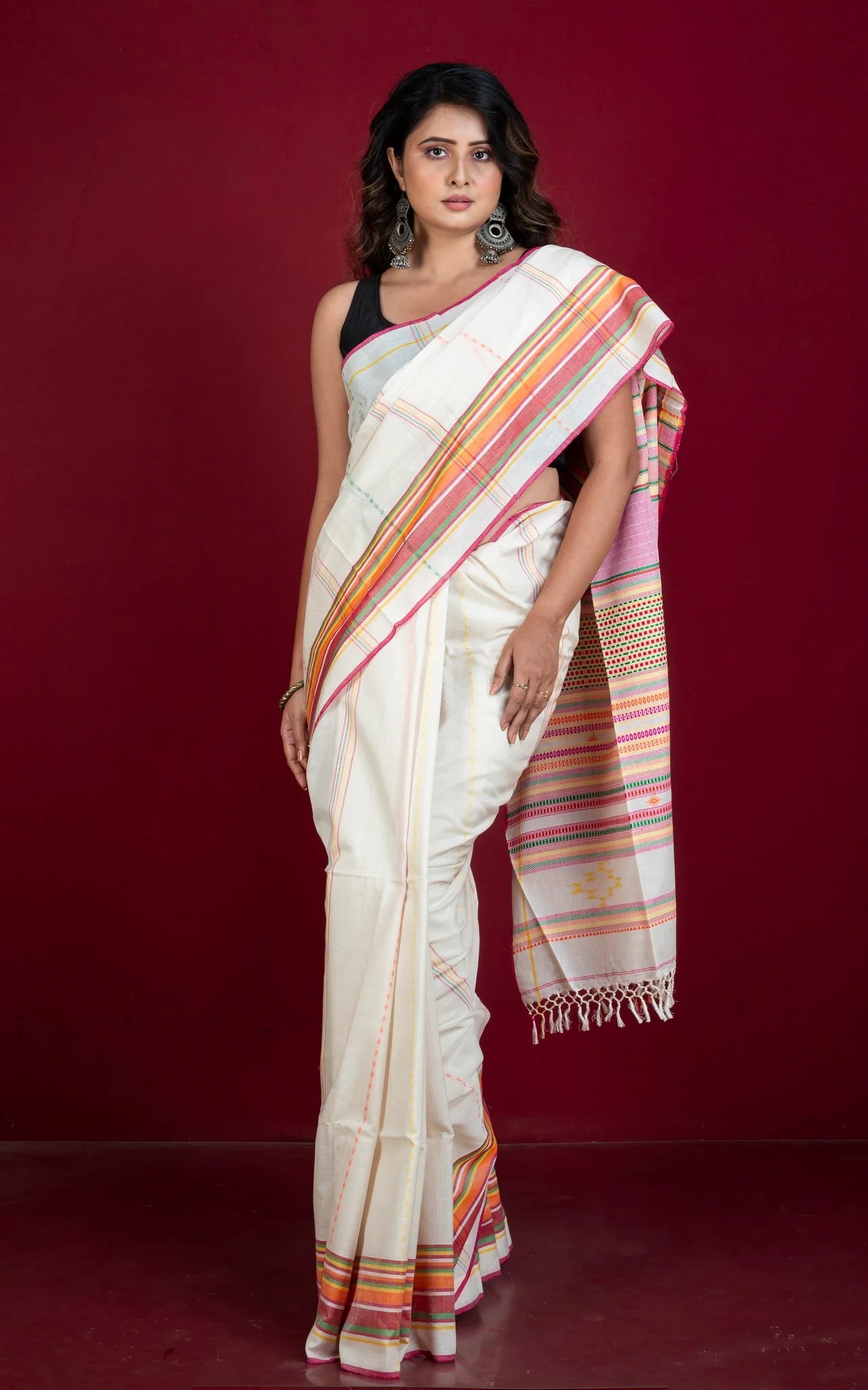 Soft Cotton Saree in Off White - Premium Bengali Saree Collection.