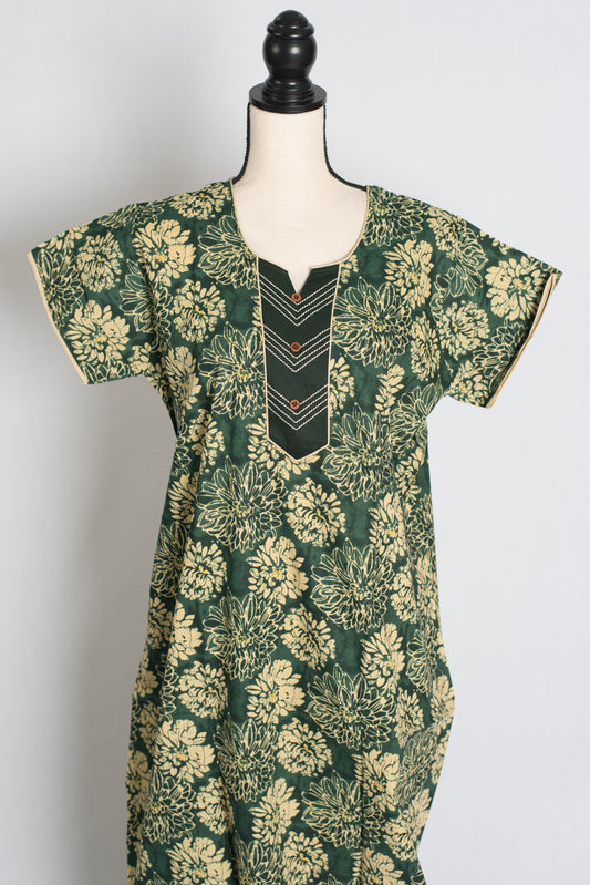 Printed Green Pure Cotton Nightwear in Regular Size image 0