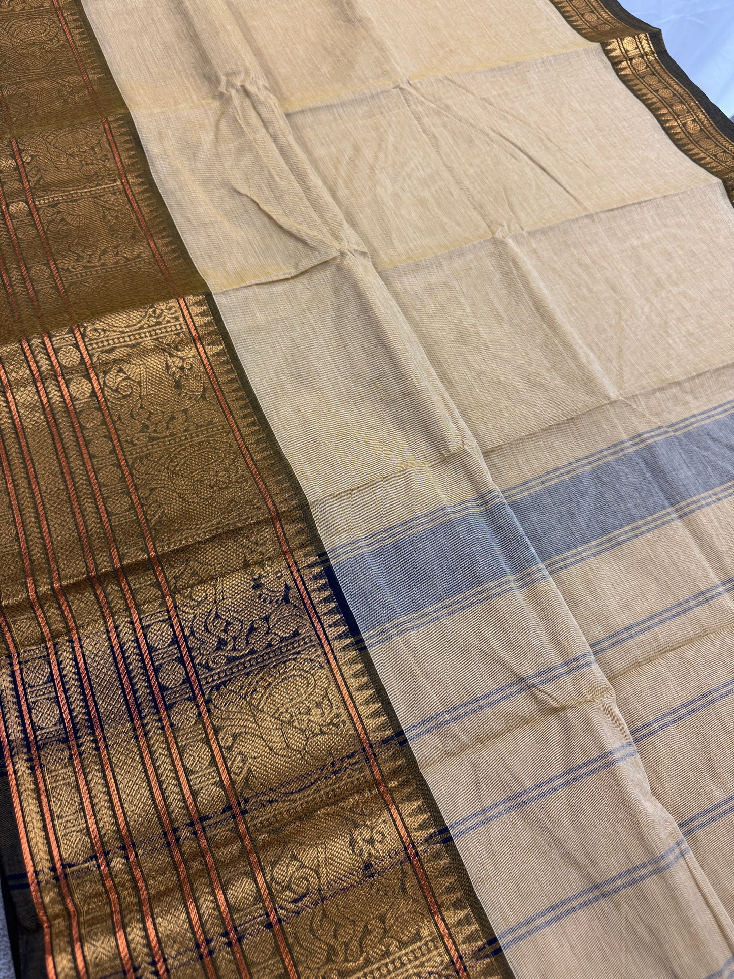 Sanvi : Handwoven Kanchi Cotton Saree in Light Brown and Henna Green image 4
